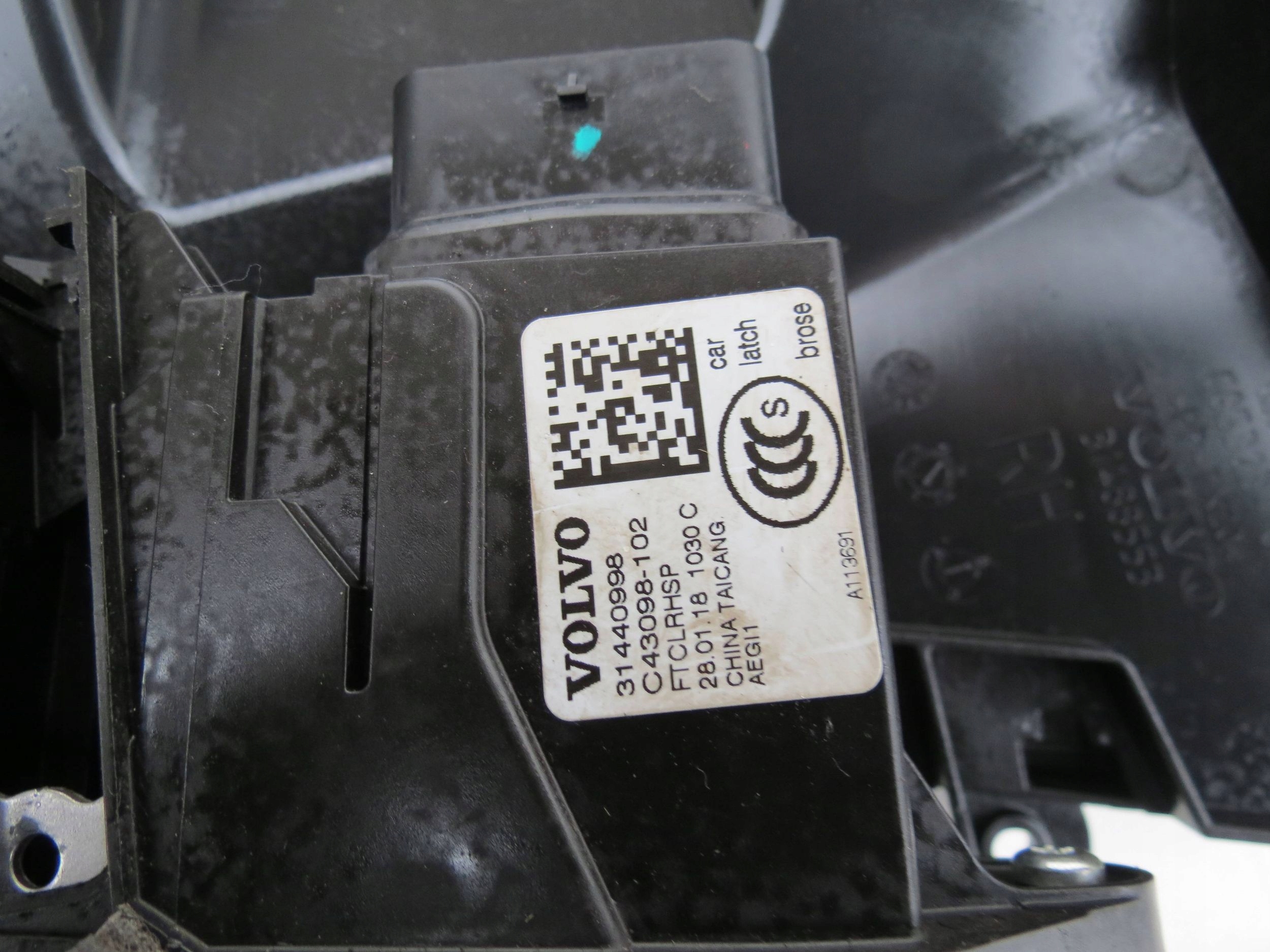 lock door front front right VOLVO XC60 II 31440998