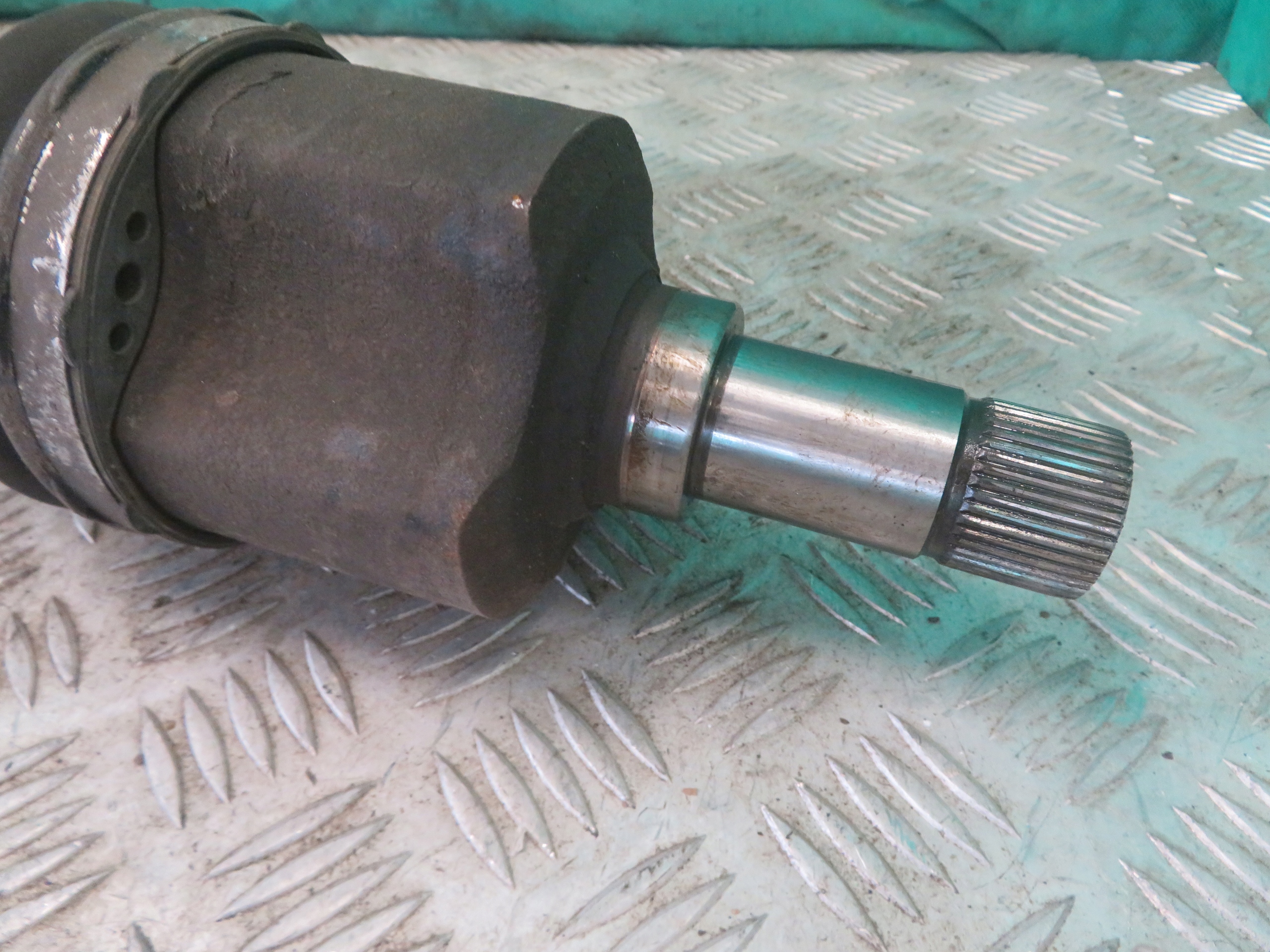 semi-axis left BOXER JUMPER DUCATO 14R 01380047080