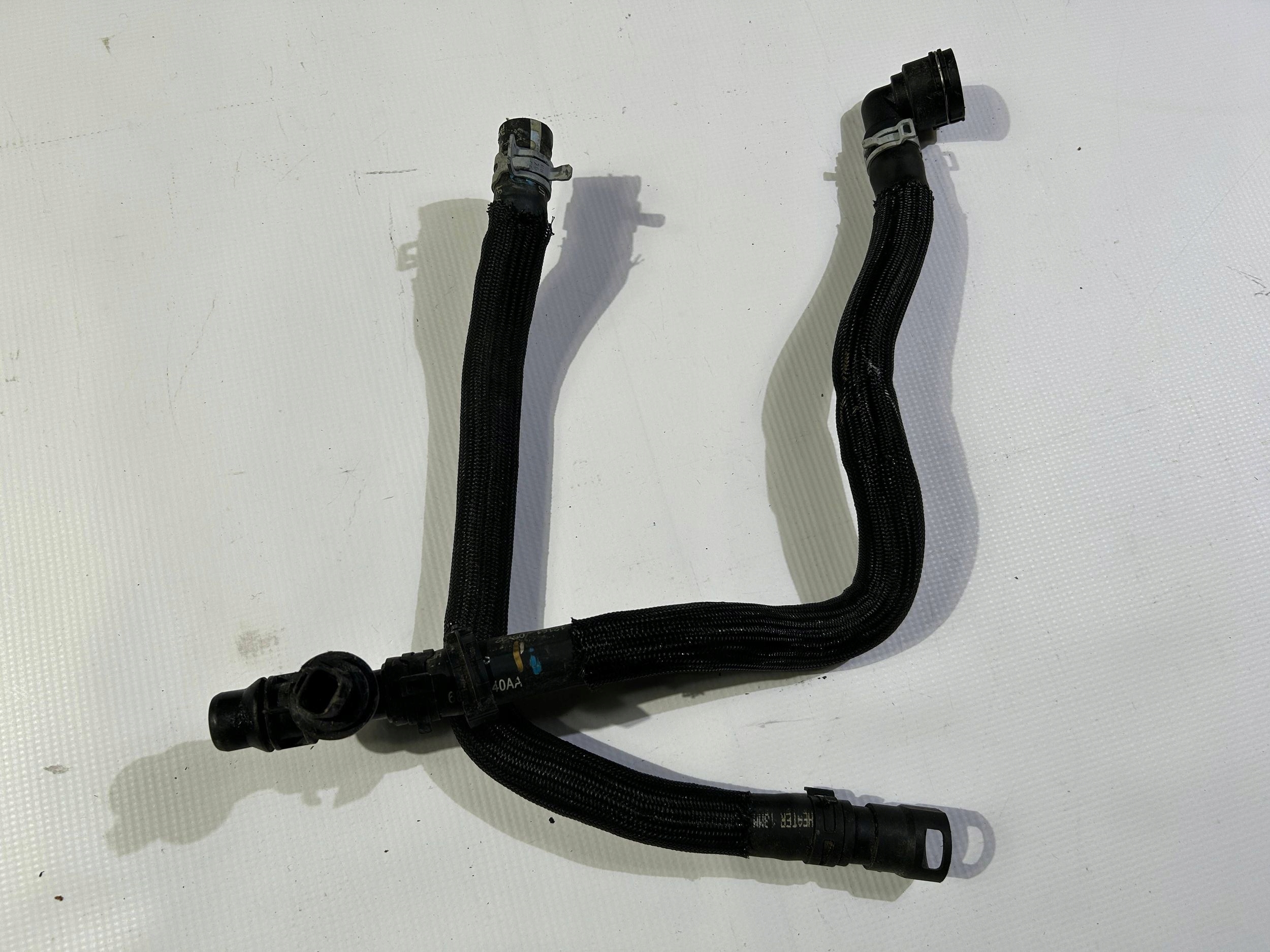 wiring wodny pipe hose radiator chlodzenia Chrysler Pacifica 2017-2026