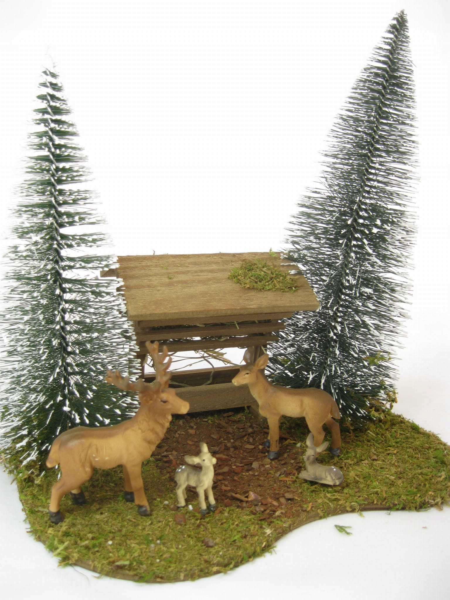 Koryto s rodinou srnců – pro figurky o výšce 10-12 cm