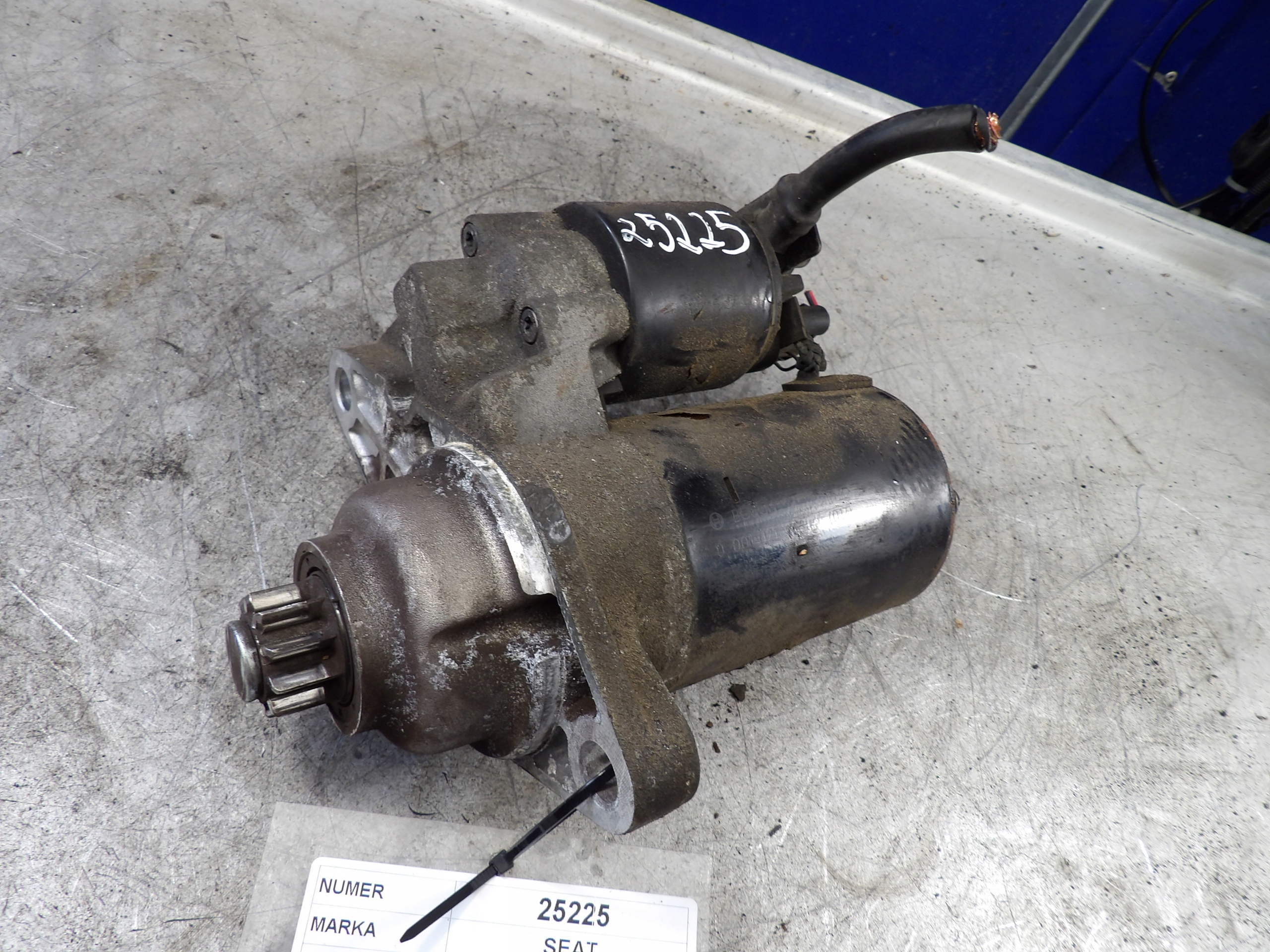 Seat Ibiza III - 1,4 starter 0001121036