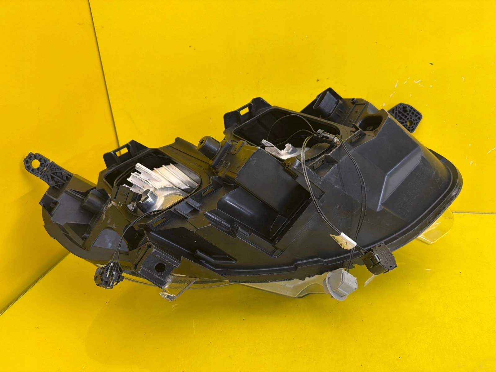 light front left Peugeot Traveller Expert 16- EU