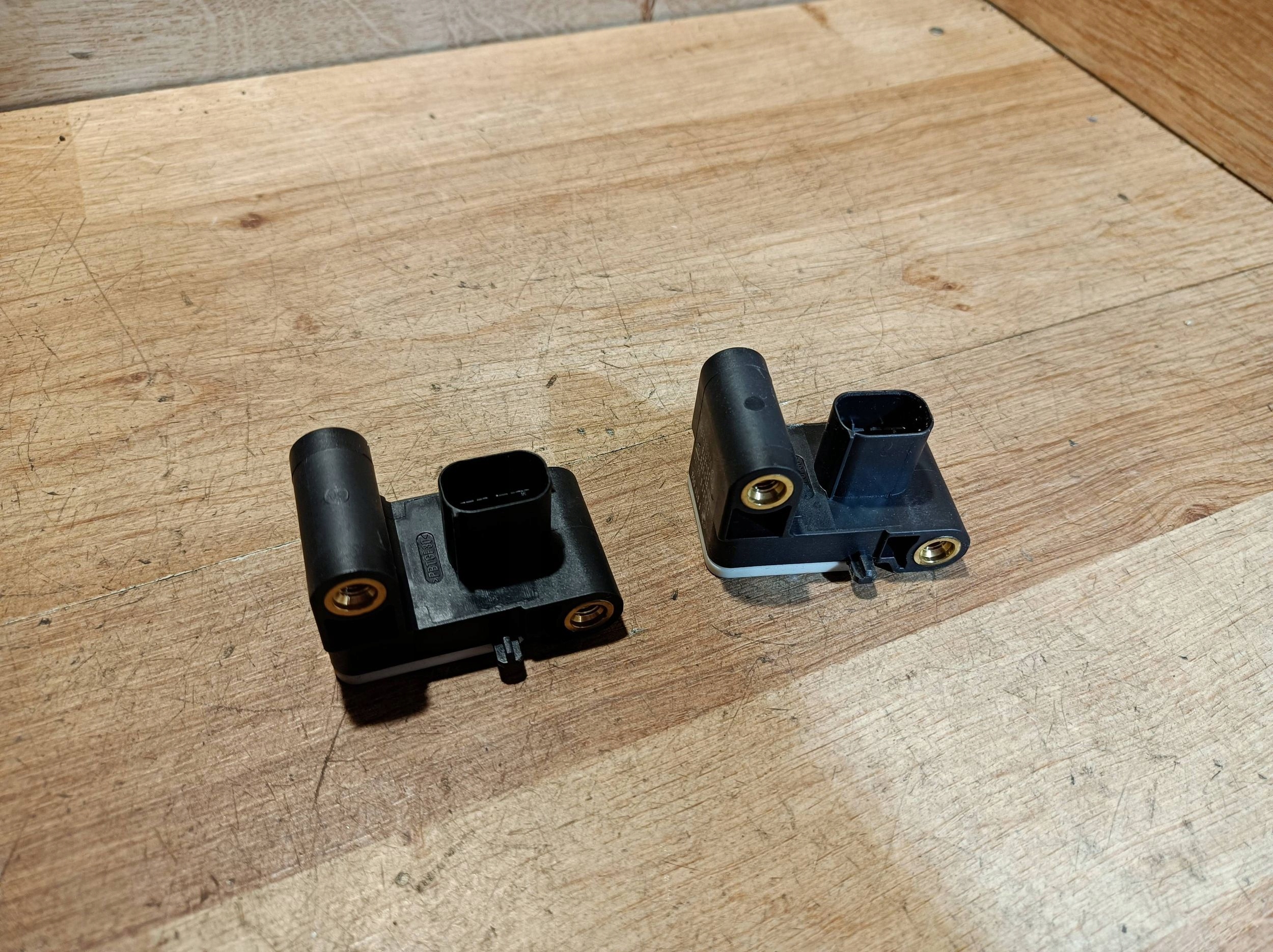Sensor zderzeniowy (airbag) BMW 3 E90 E91 6911003