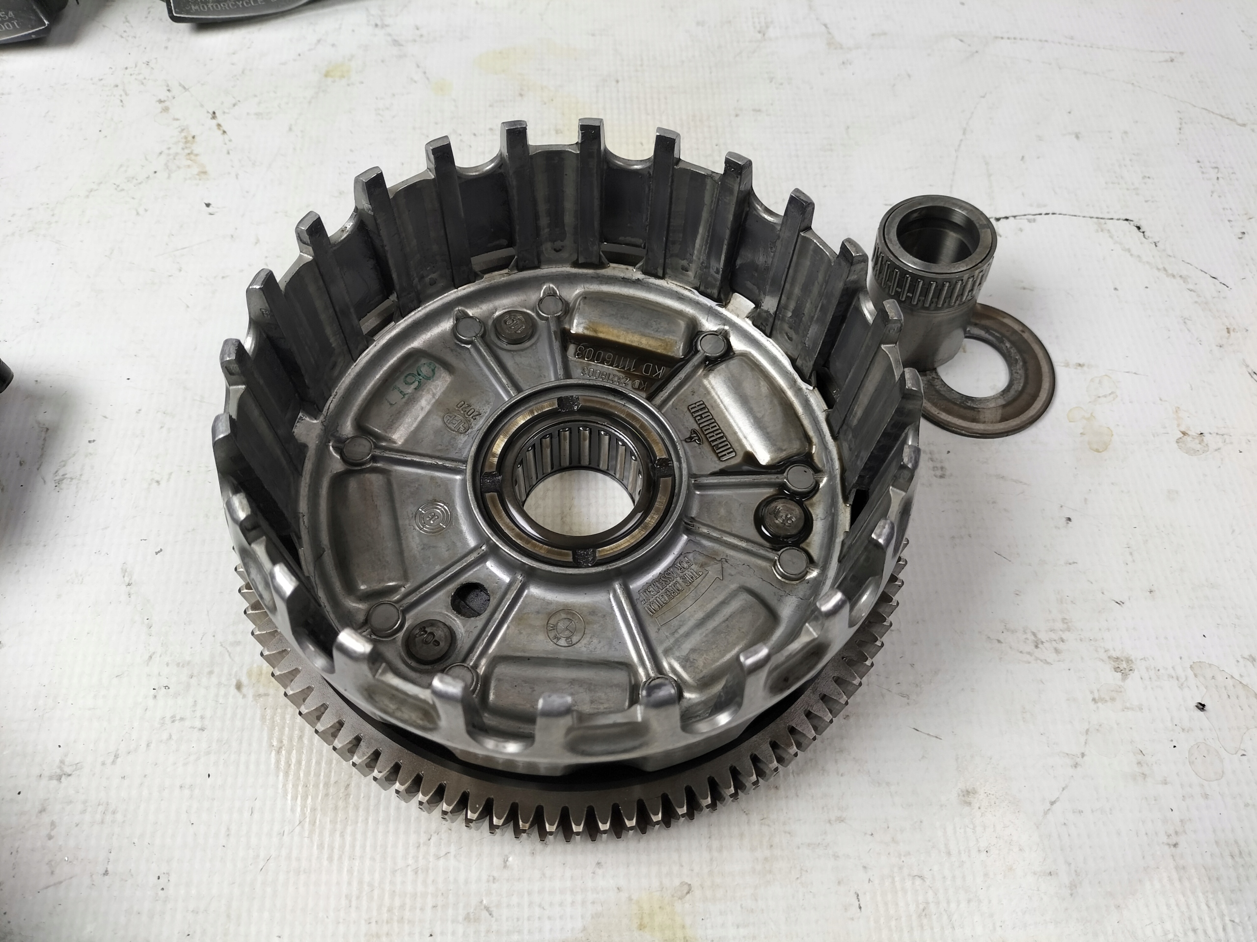 21217724328 - BMW K1200 кошик зчеплення