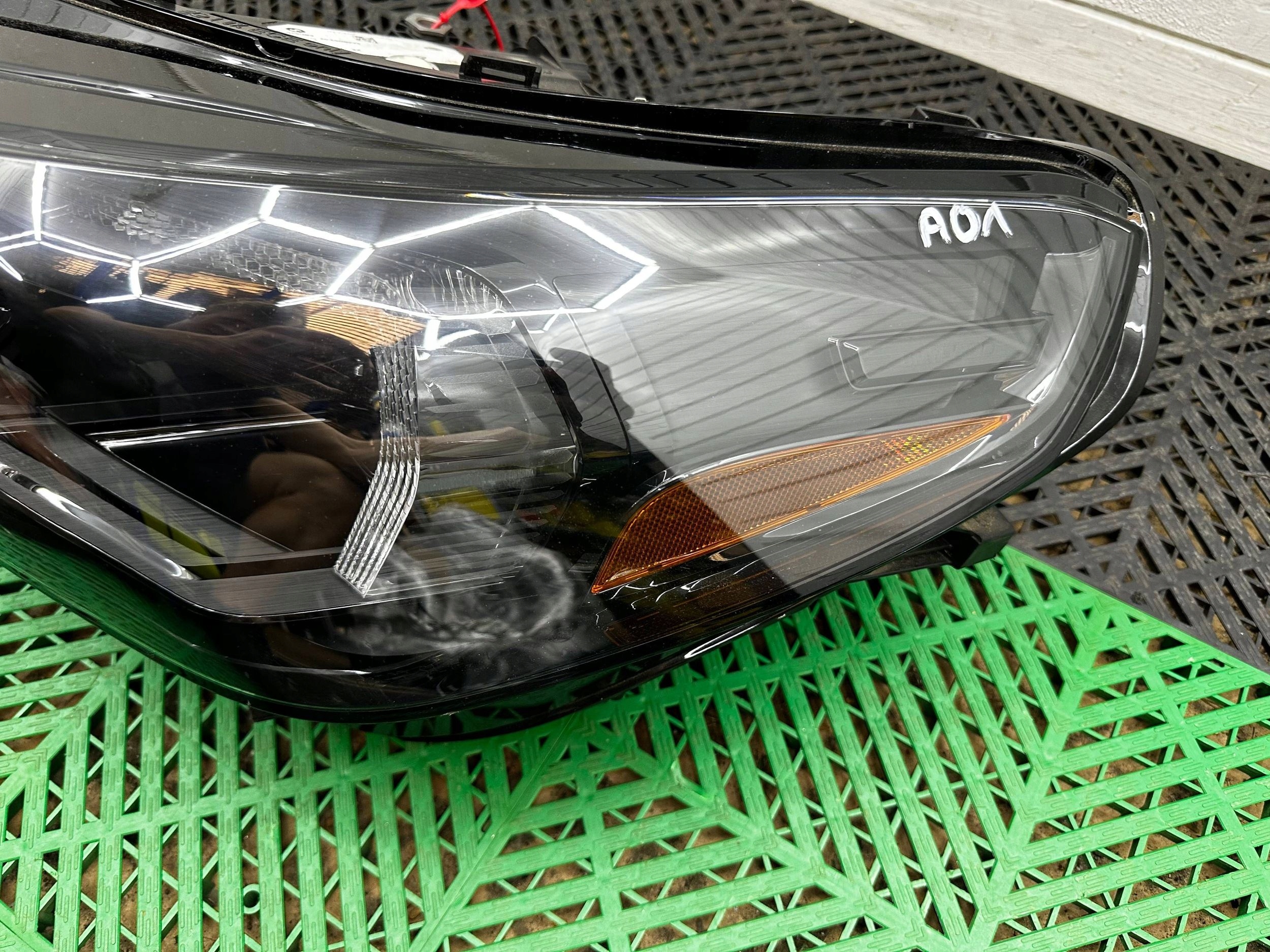 light front BMW X1 U11 USA BLACK SHADOW 5A5BD63