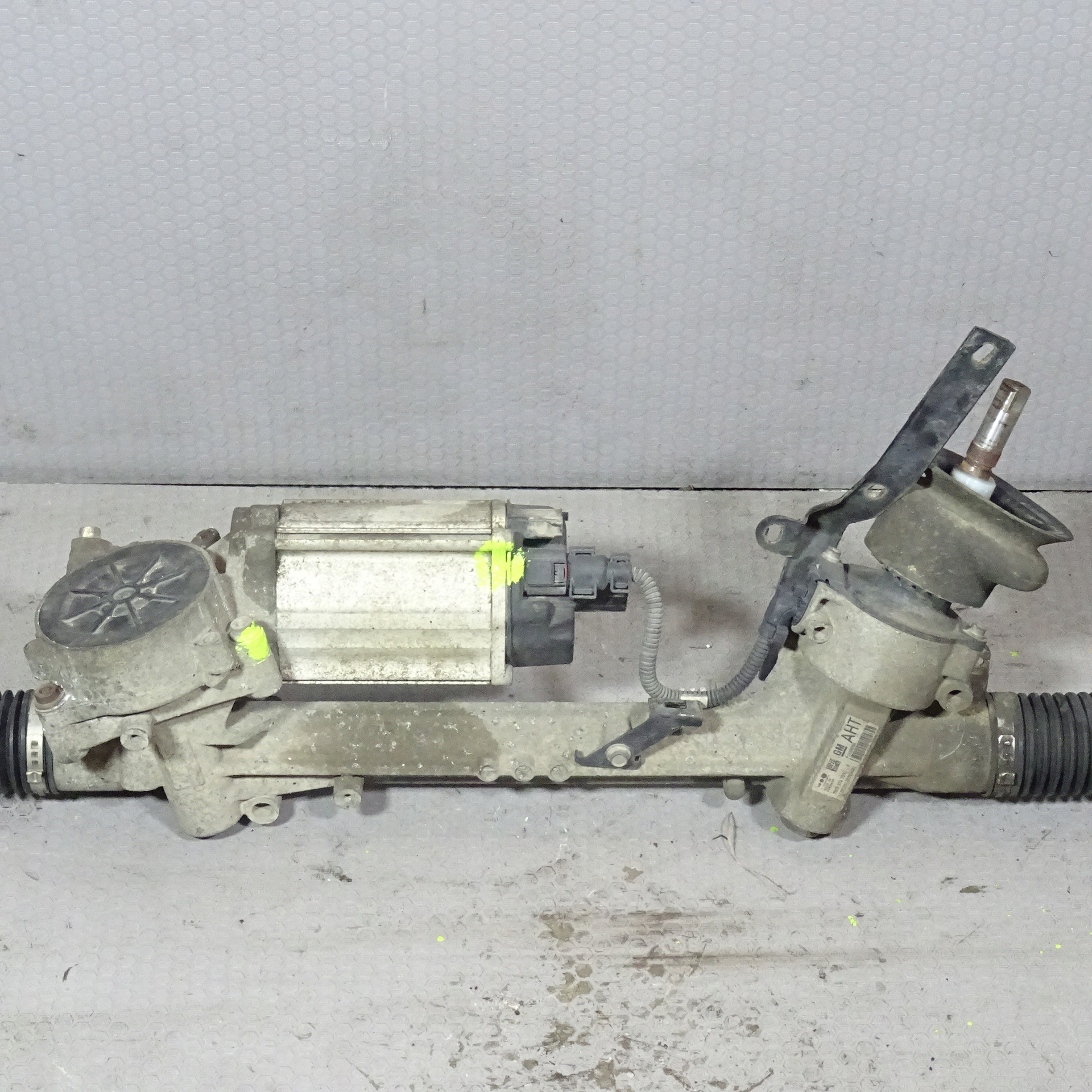 opel Astra J рулевая рейка P13368195