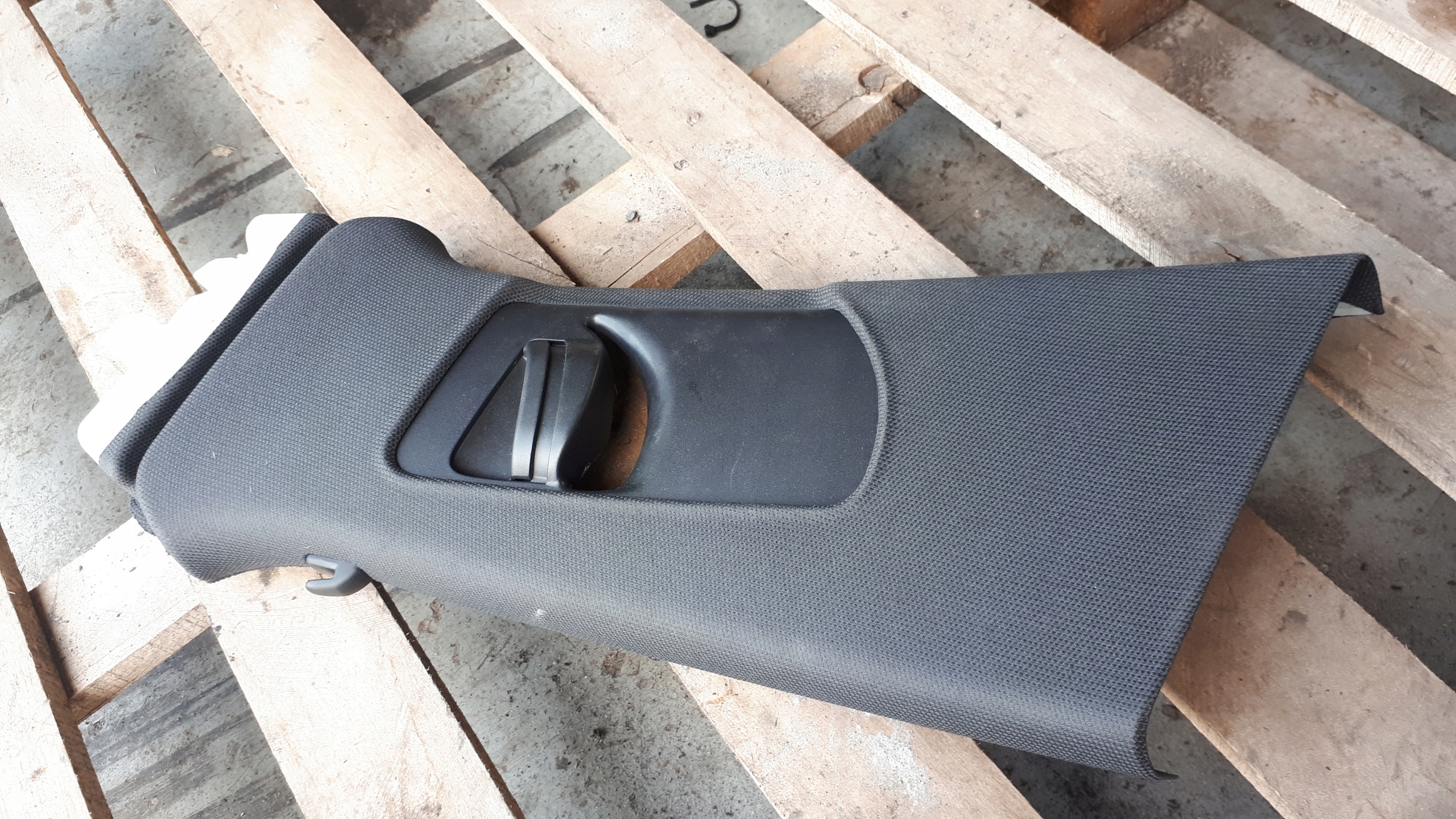A4 B8 S4 cover SLUPKA supports left front 8K0867281C S LINE