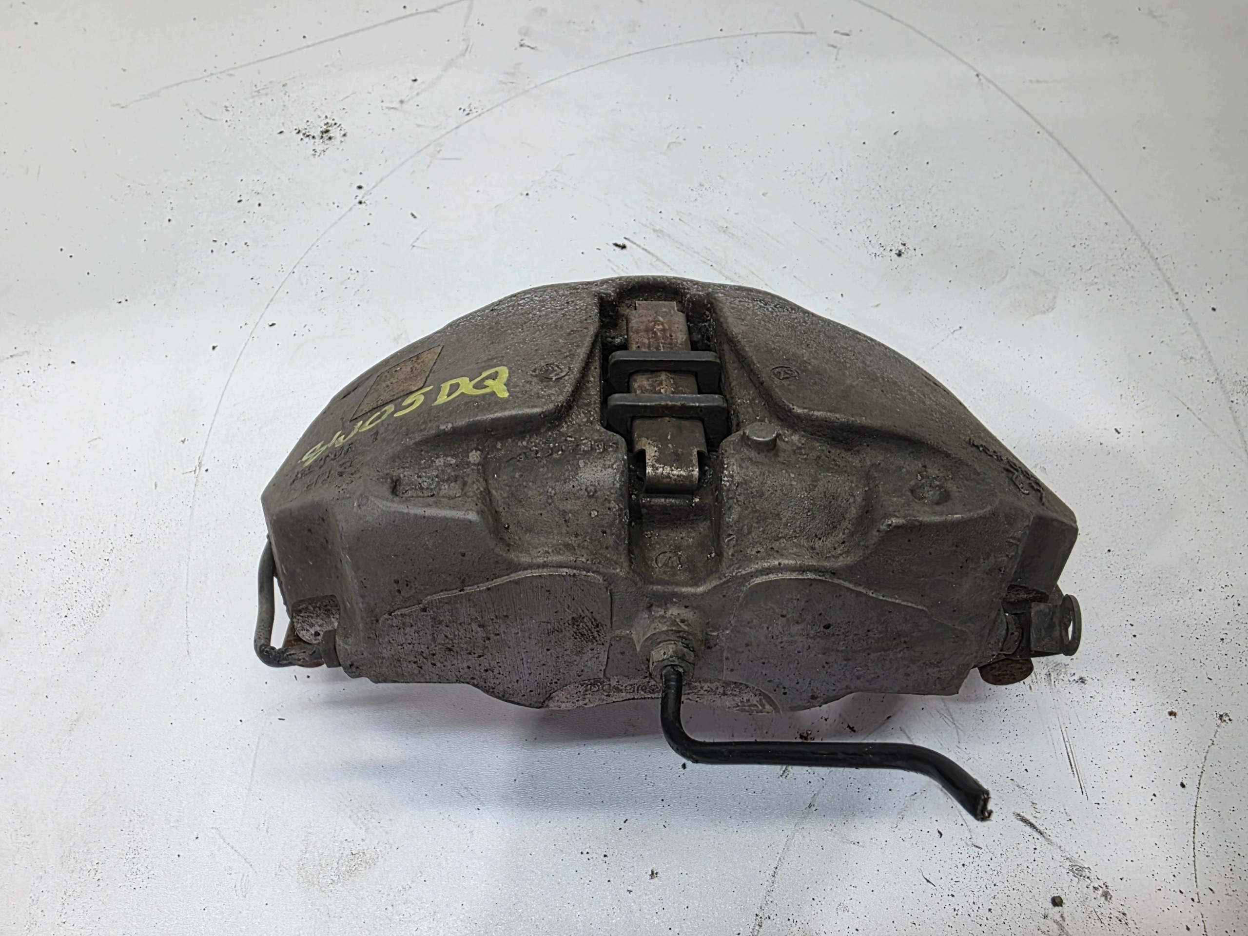 caliper brake left front AUDI A4 B9 A5 8W 8W05DD 973