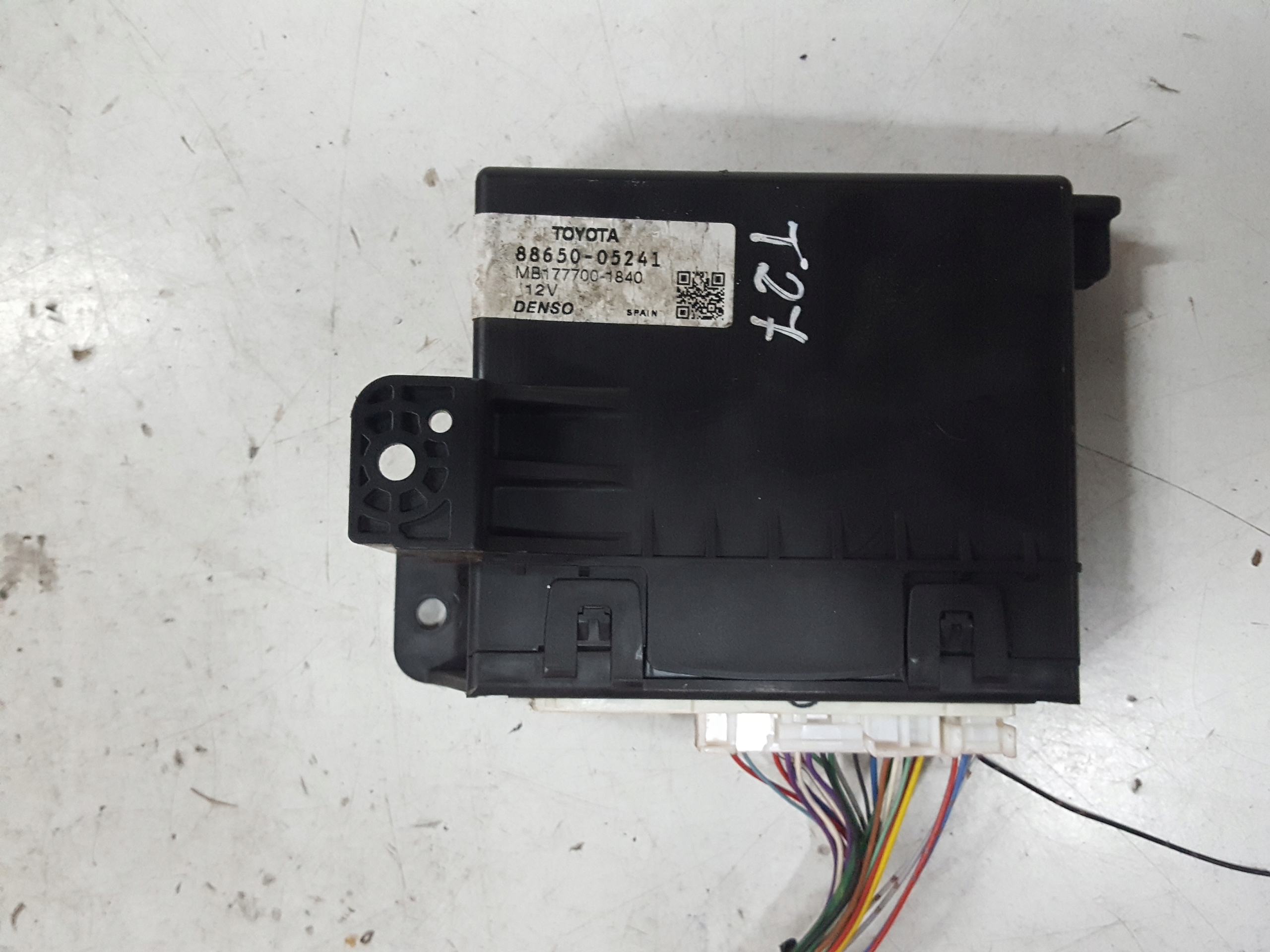88650-05241 - Модуль контроллера кондиционера TOYOTA AVENSIS T27