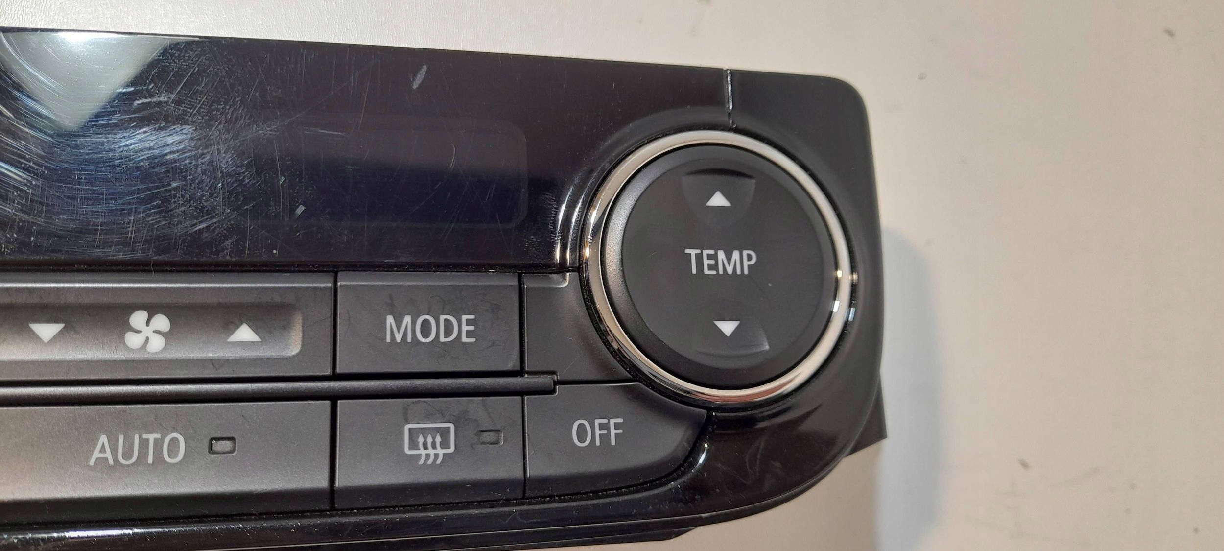 Mitsubishi Outlander III Unite commande clima 7820A993XA (F140)
