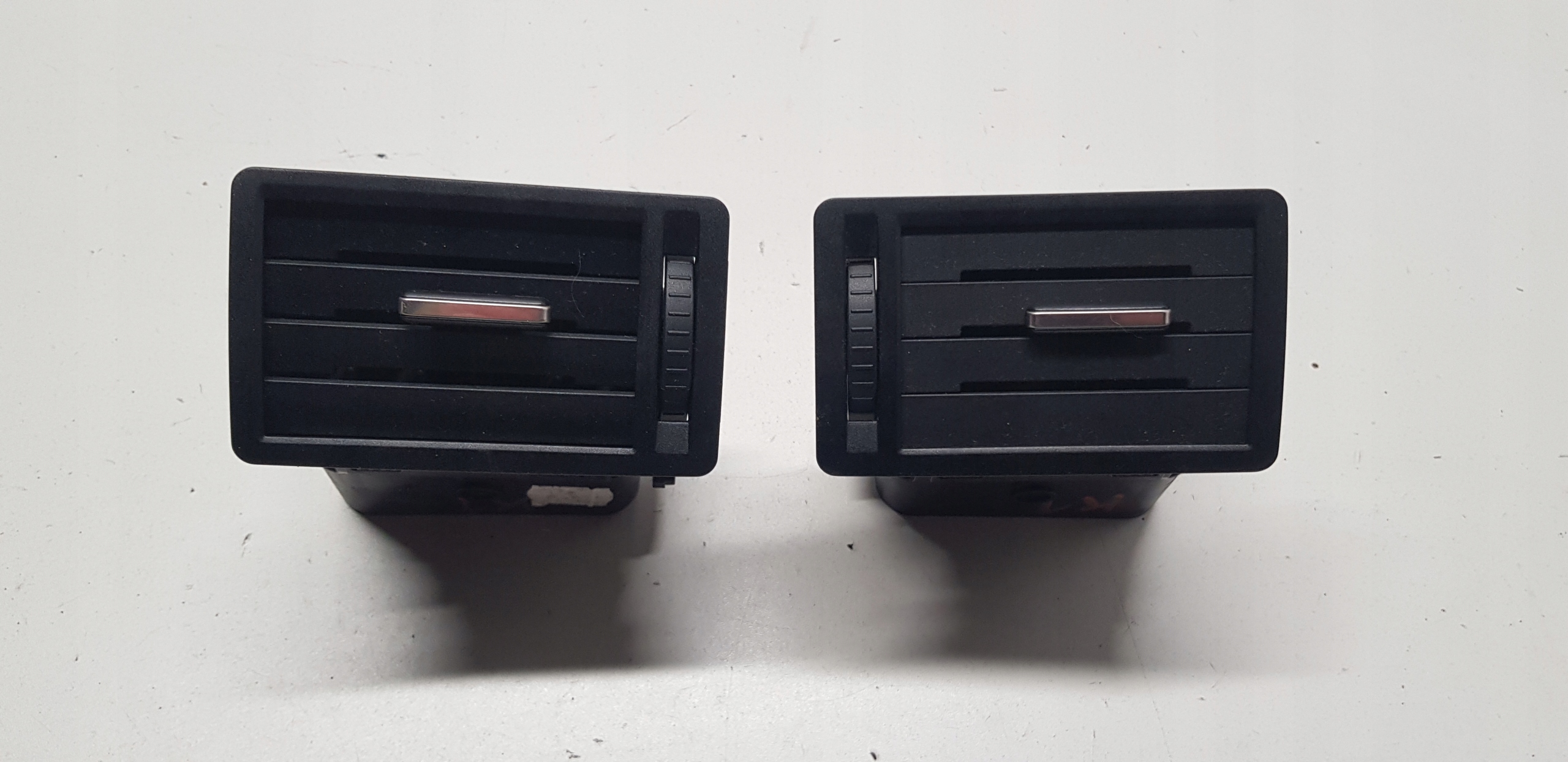 FORD KUGA MK1 grid air conditioning devices blower fan 3M51-R018B08