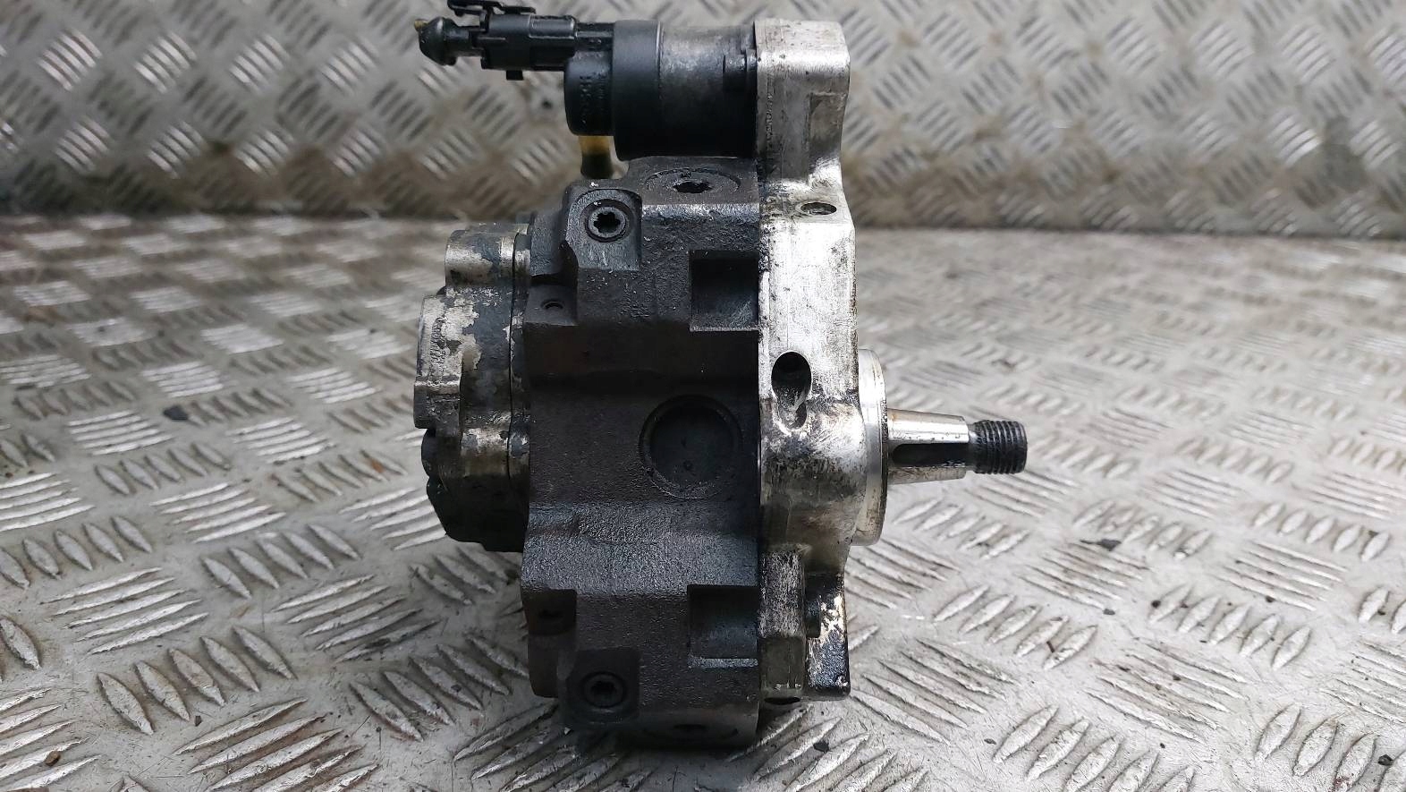 Einspritzpumpe NISSAN PRIMERA P12 8200108225