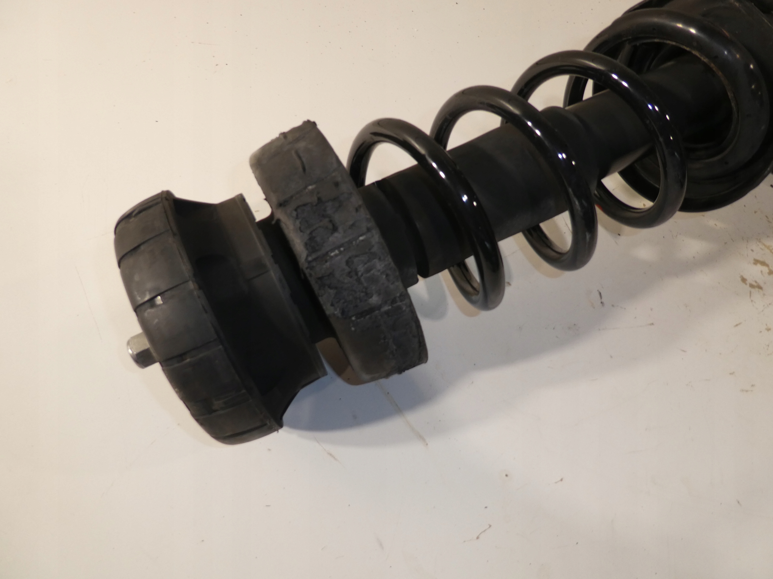 McPherson swing shock absorber TRAFIC III 543029028R
