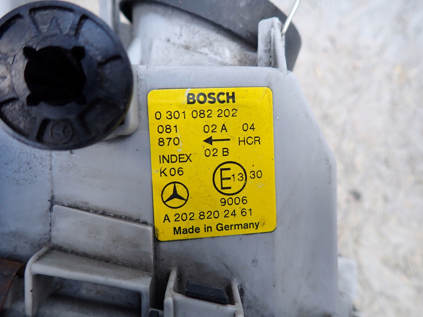 light right REFLEKTOR right MERCEDES C KLASA 202 A2028202461