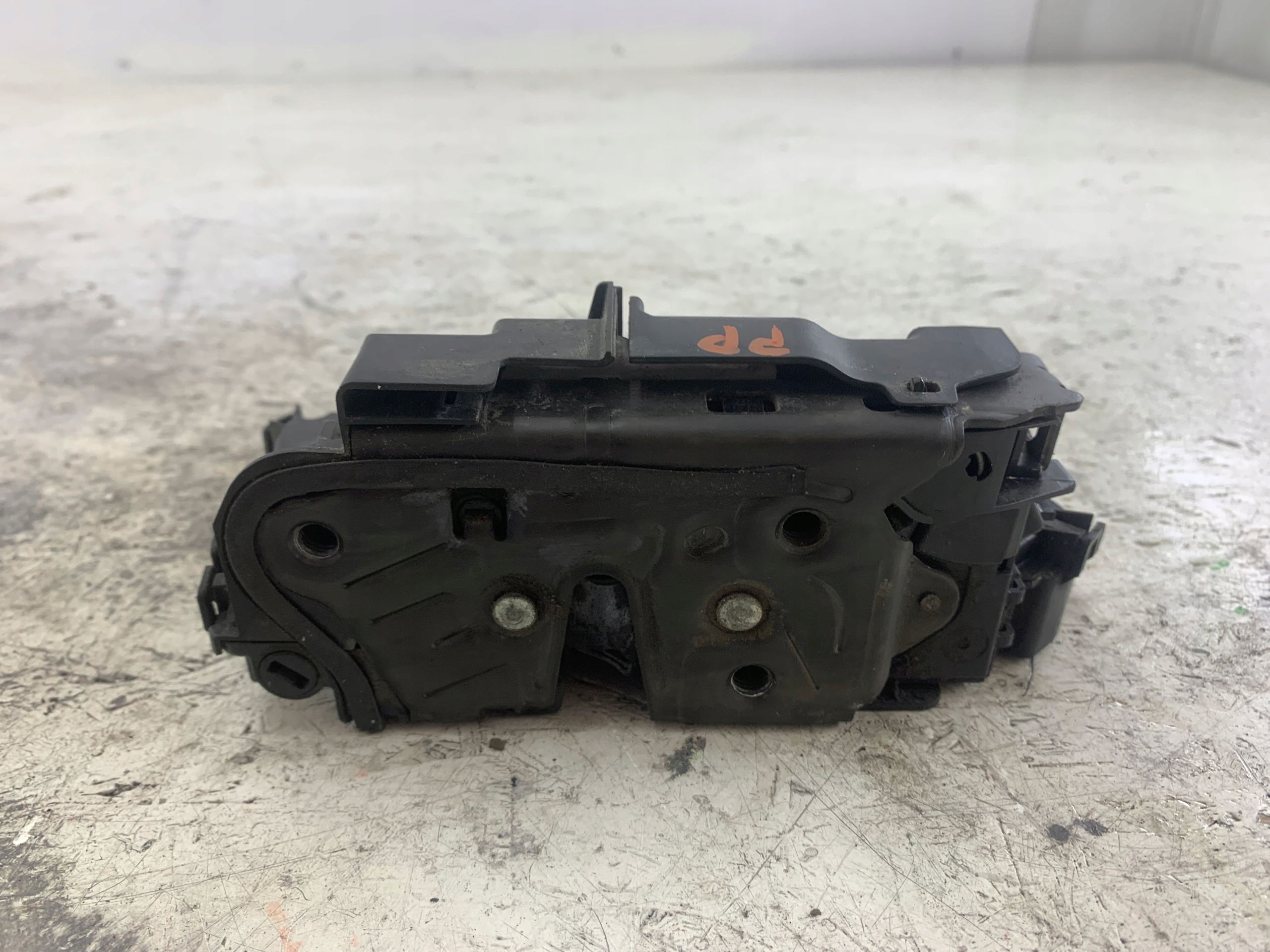 SKODA FABIA III OCTAVIA III lock door right front 5TB837016A