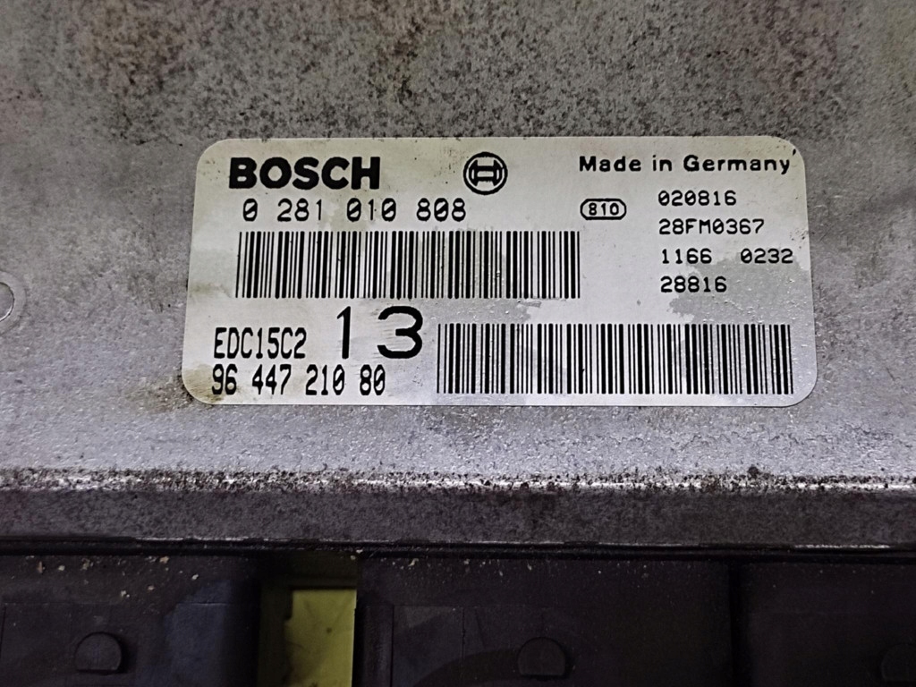CITROEN C5 II 2.0 HDI control unit of the engine 0281010808