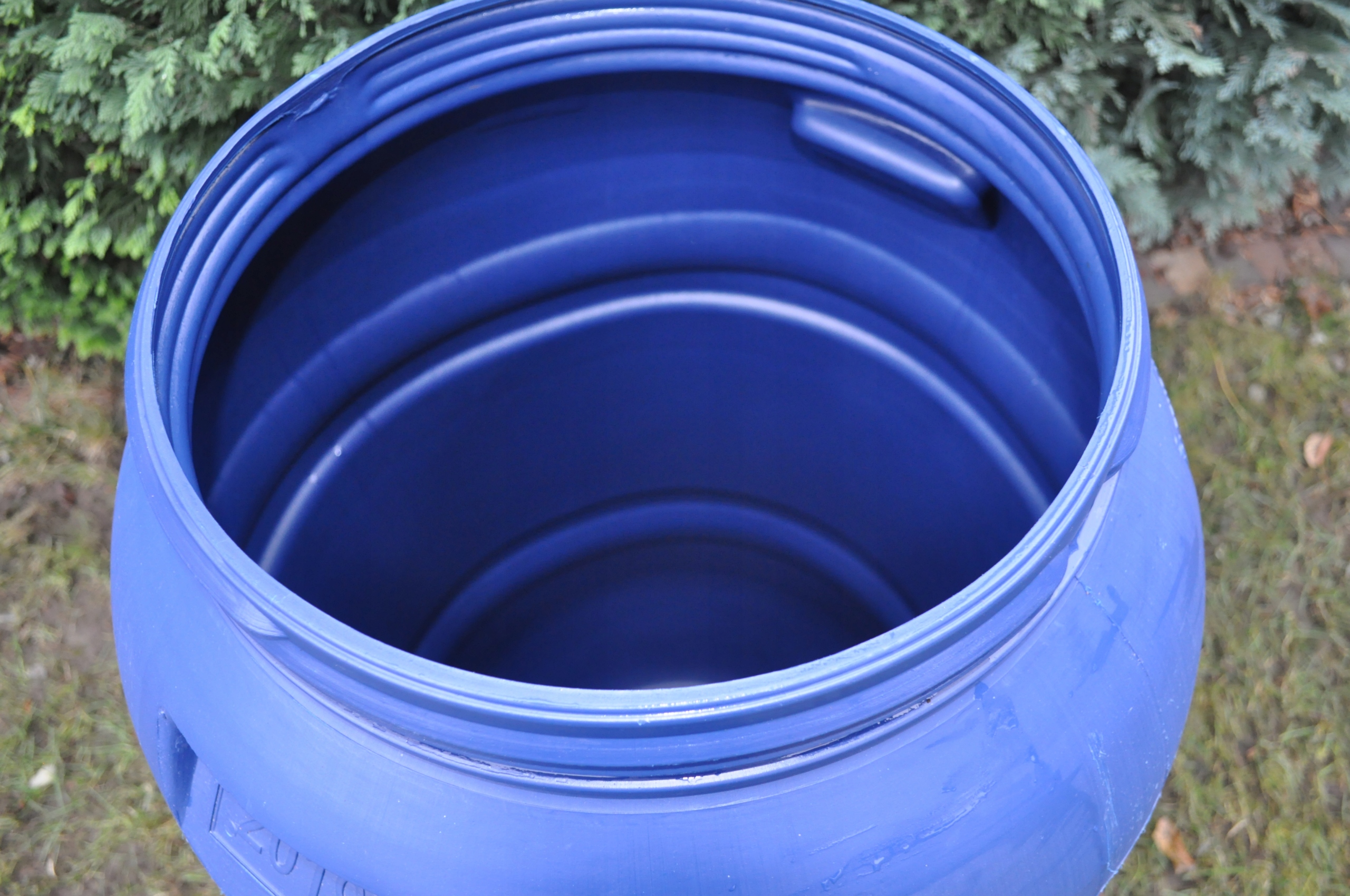 Beczka 200-220L, czysta, spożywcza, na wodę Pojemność 220 l