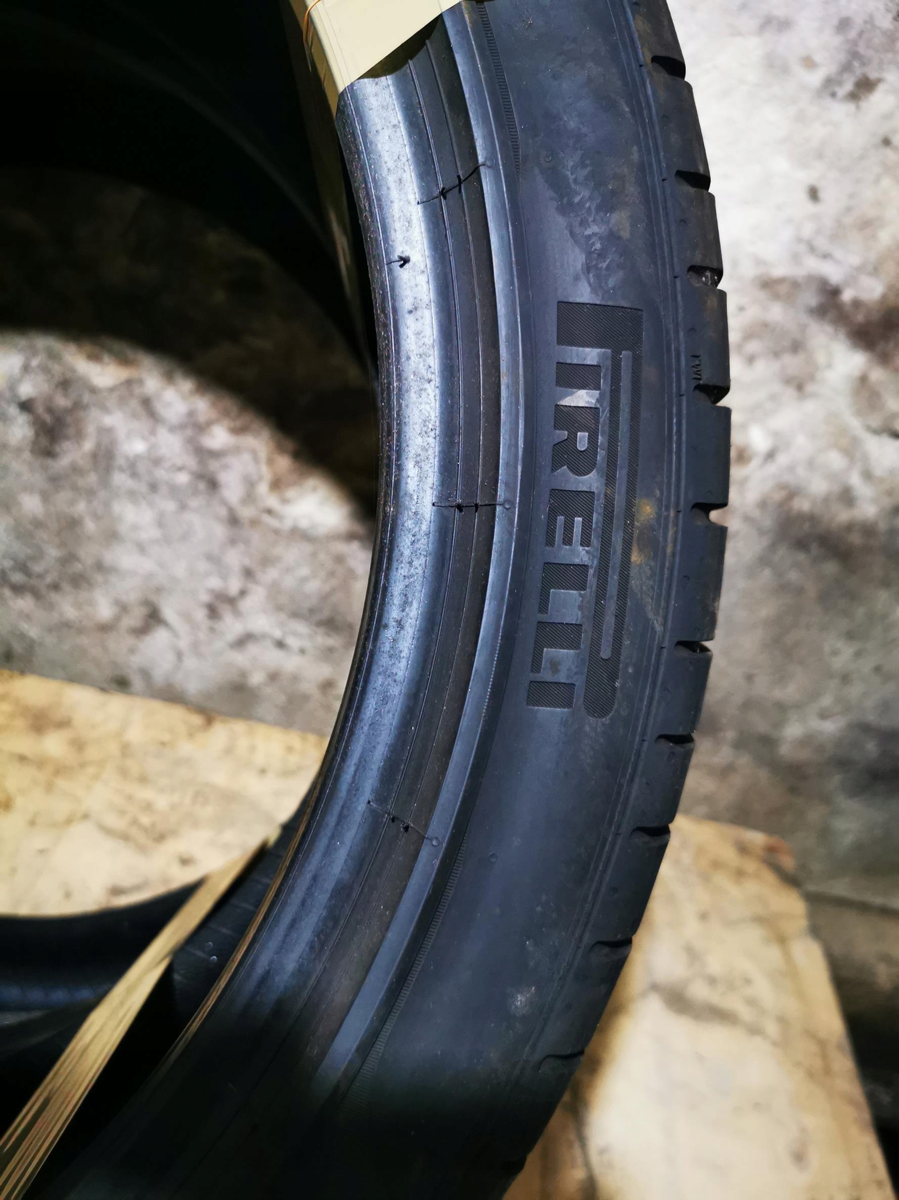 tyres summer PIRELLI P ZERO 255/40 R21 102Y