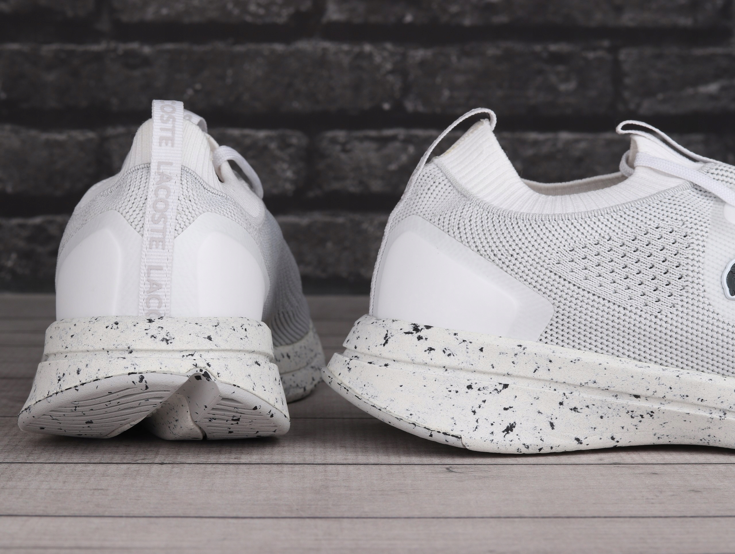 Buty męskie Lacoste NEO RUN ECO 0722 SMA Model RUN