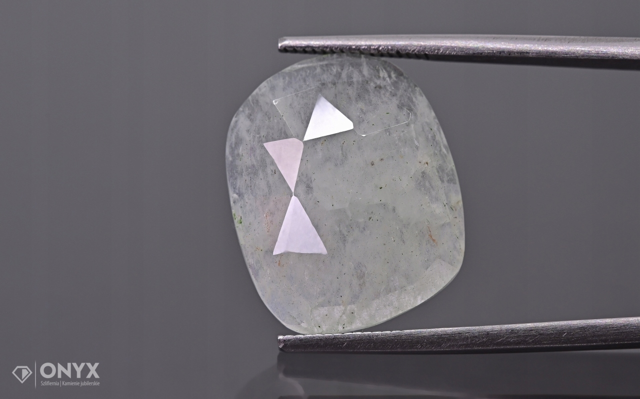 Akvamarín fasetovaná nepravidelná rozeta 17,5x14,5