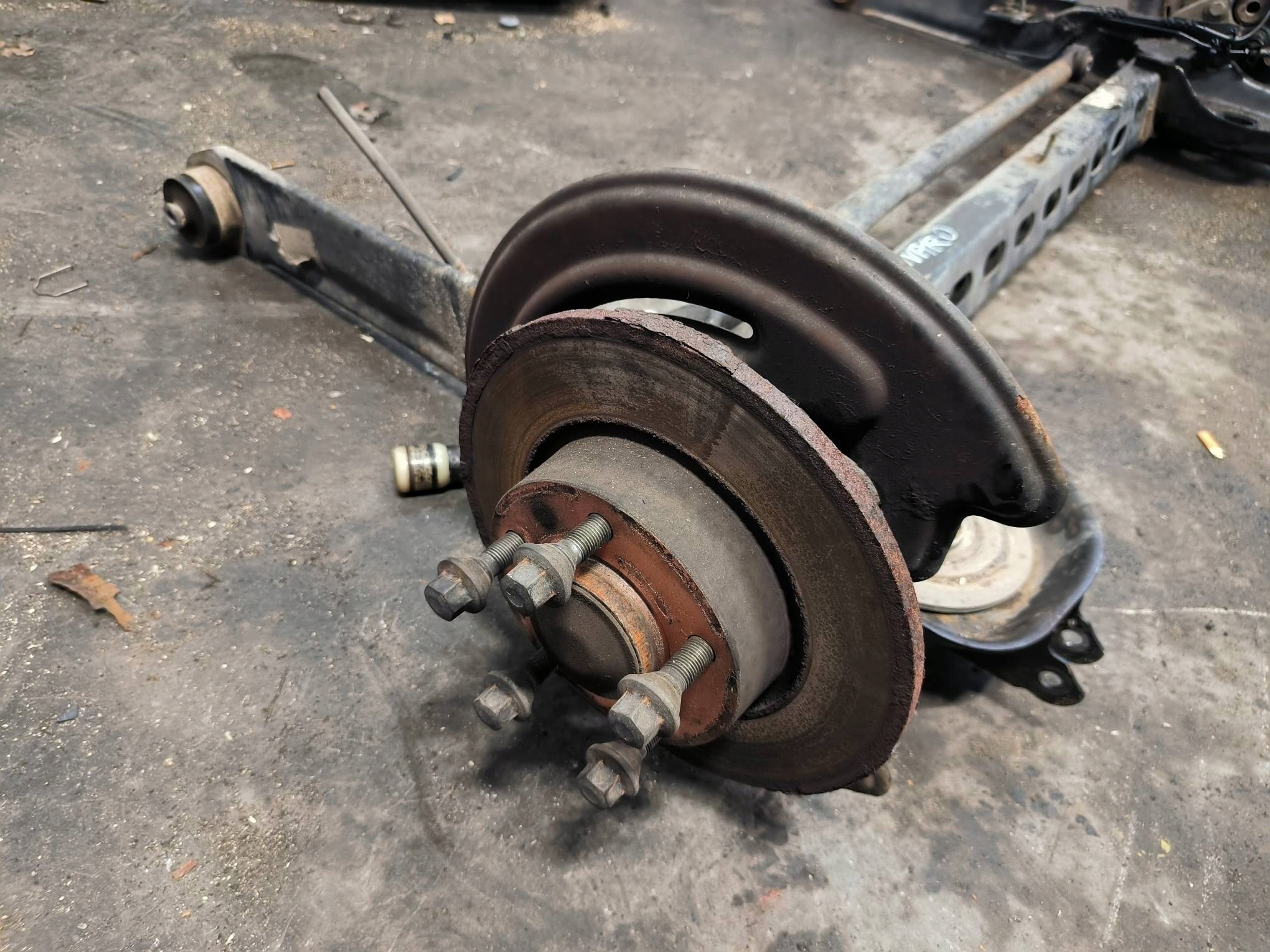 träger / Achsträger heck OPEL VIVARO A LIFT