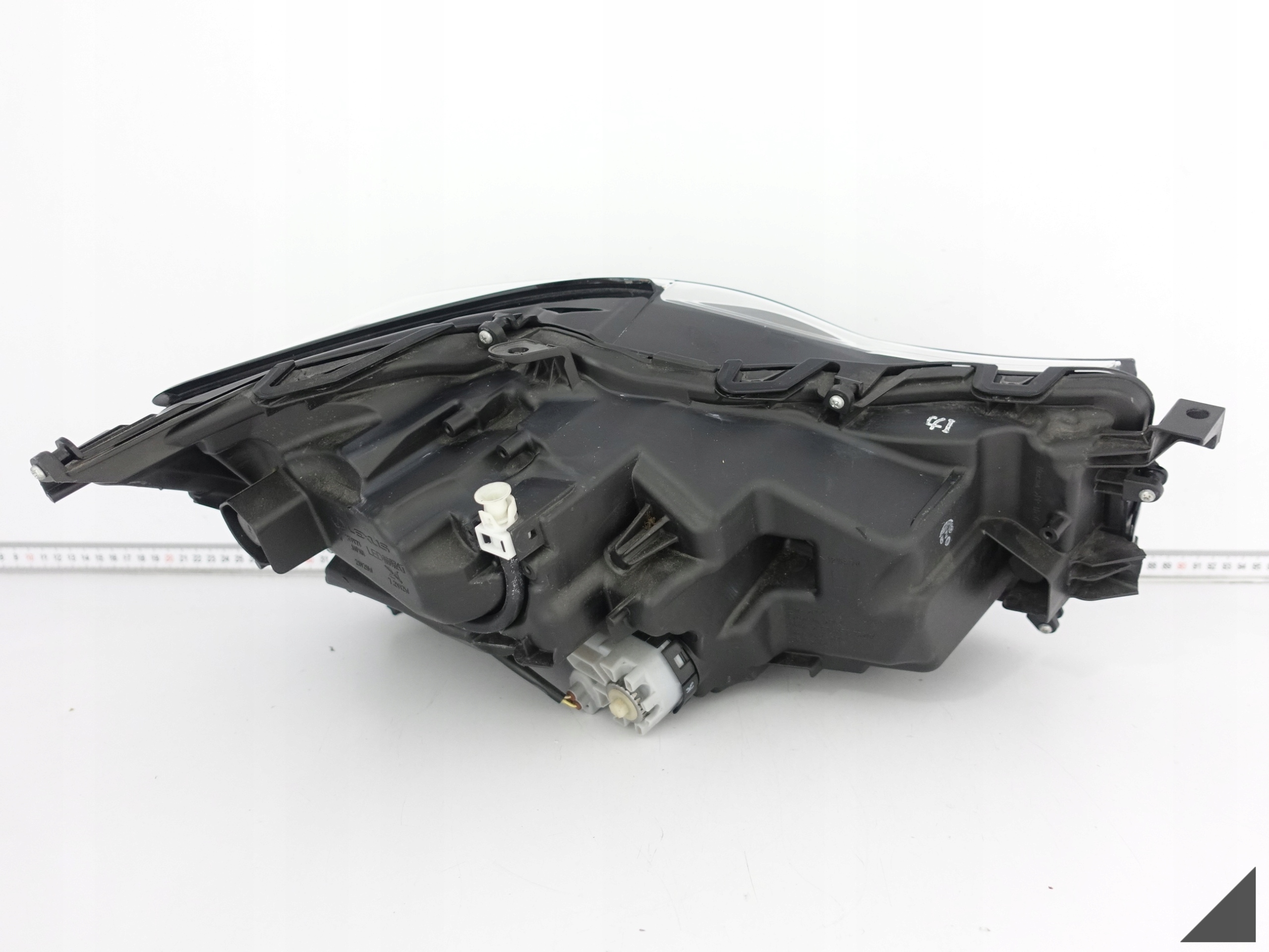 LEXUS IS III 3 LIFT 16- FULL LED left front EU light
