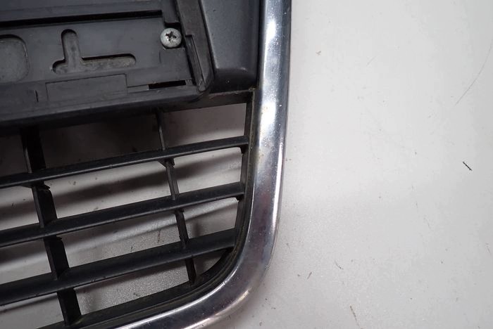 AUDI A6 C6 04- grille 4F0853651S