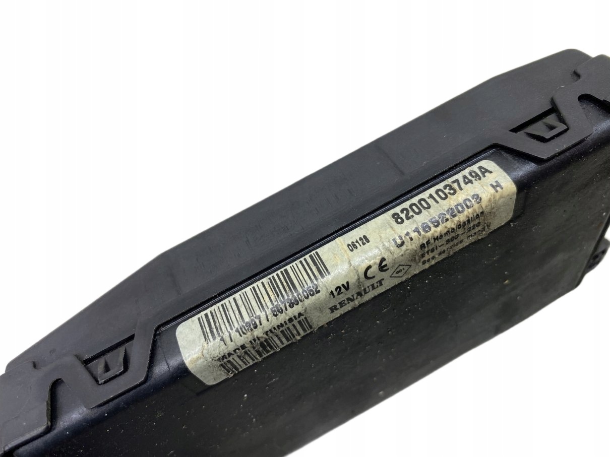 unité commande confort RENAULT THALIA et 1.5 DCI 8200103749A