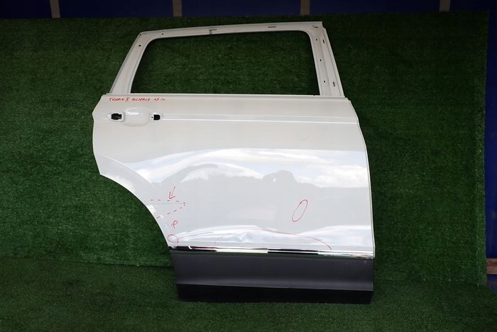 VW TIGUAN II ALLSPACE 15- Tür rechts hinten heck