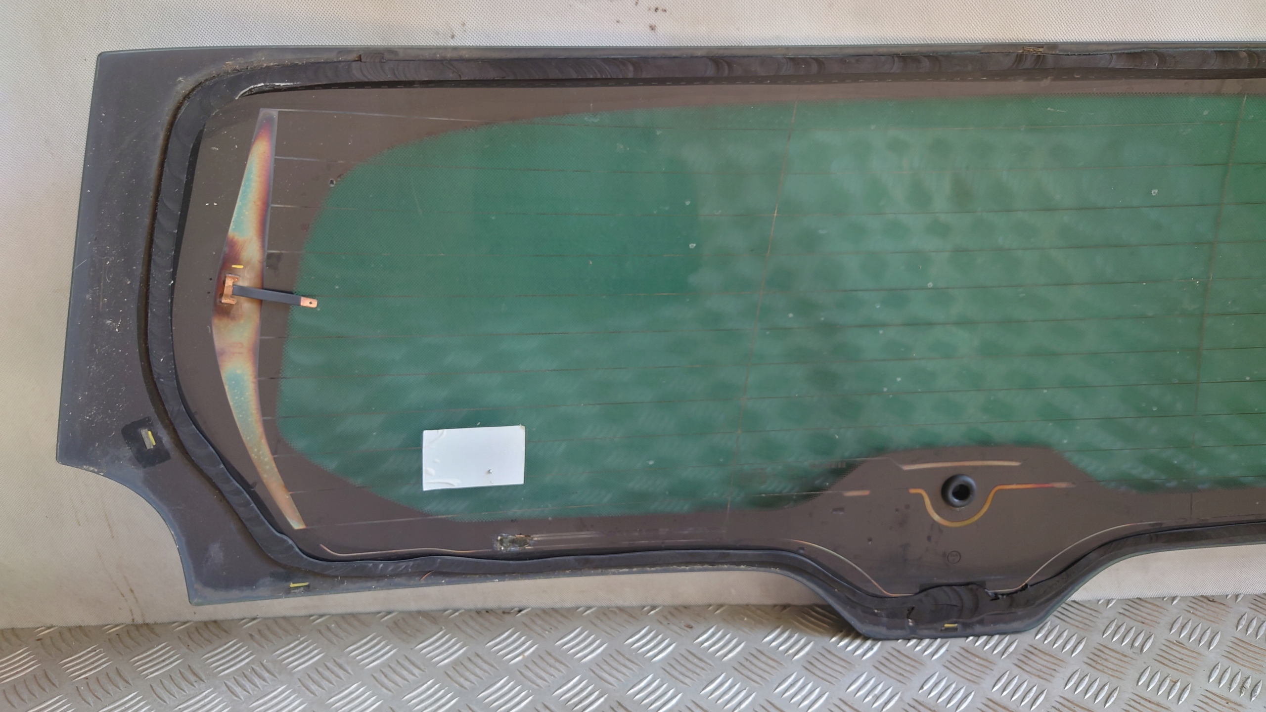 SZYBA KLAPY PEUGEOT 5008 I Producent części Peugeot OE