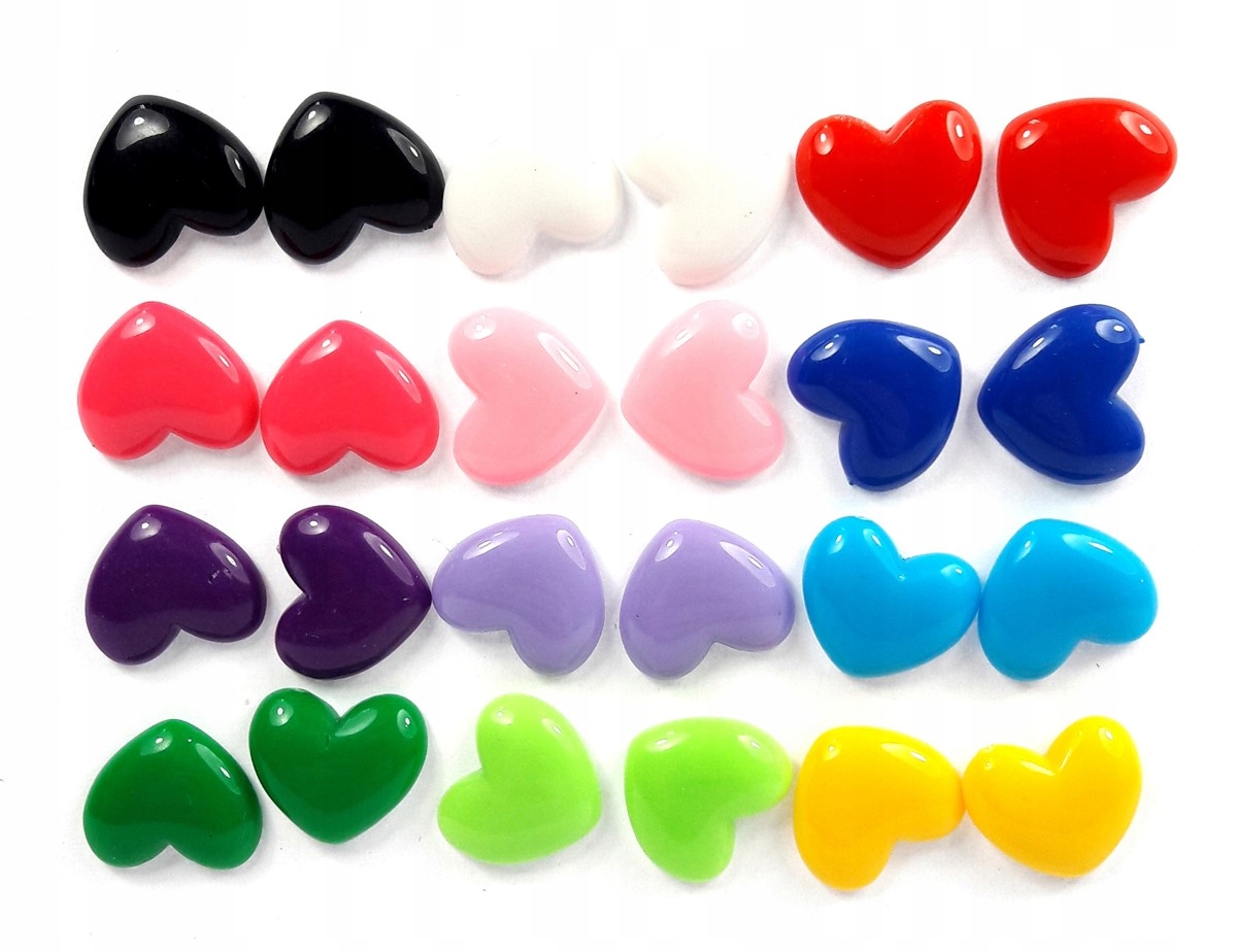 

Zestaw kolczyków serca 12 par