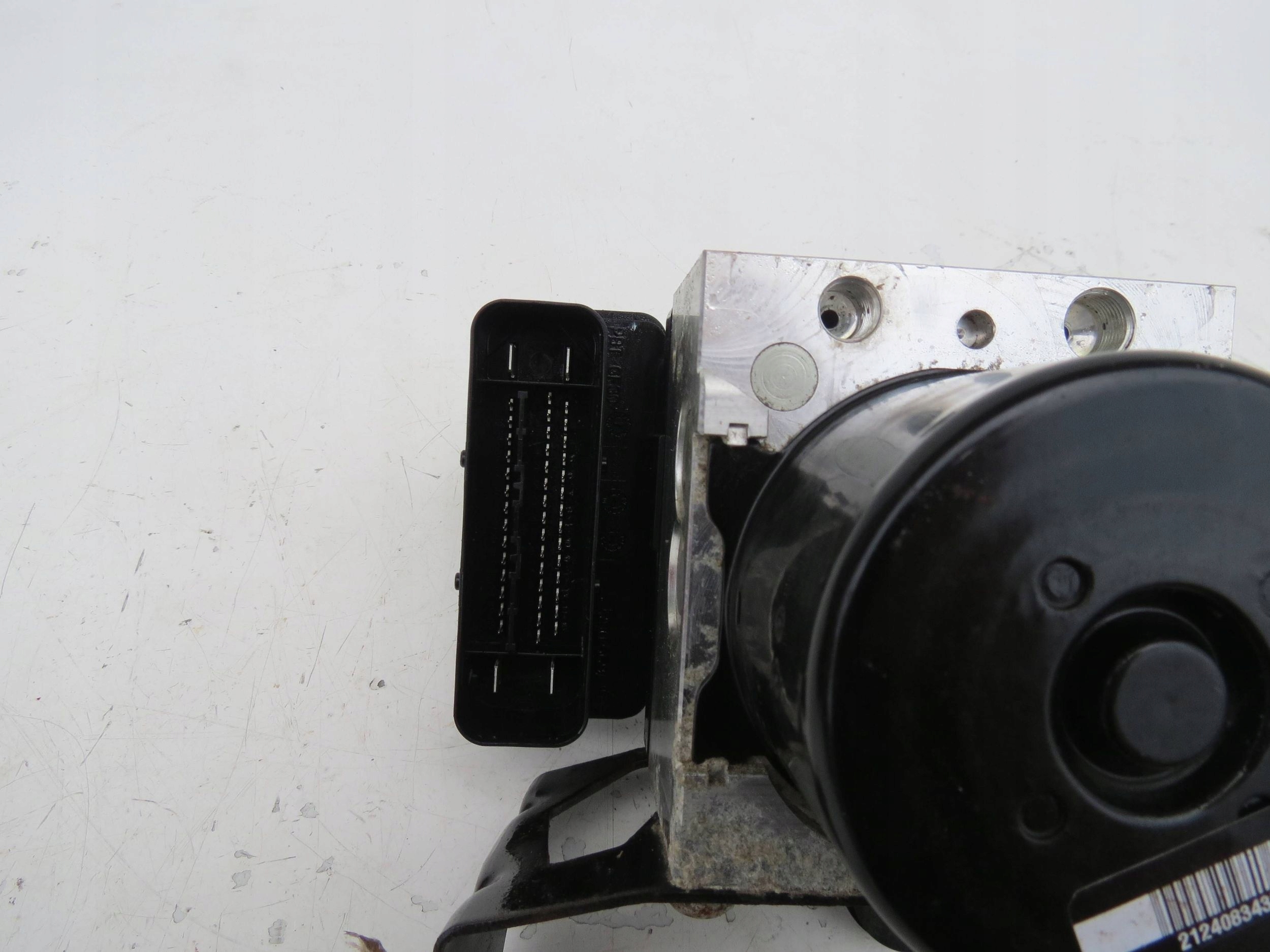 pumpa ABS VOVLO V70 III 30681619
