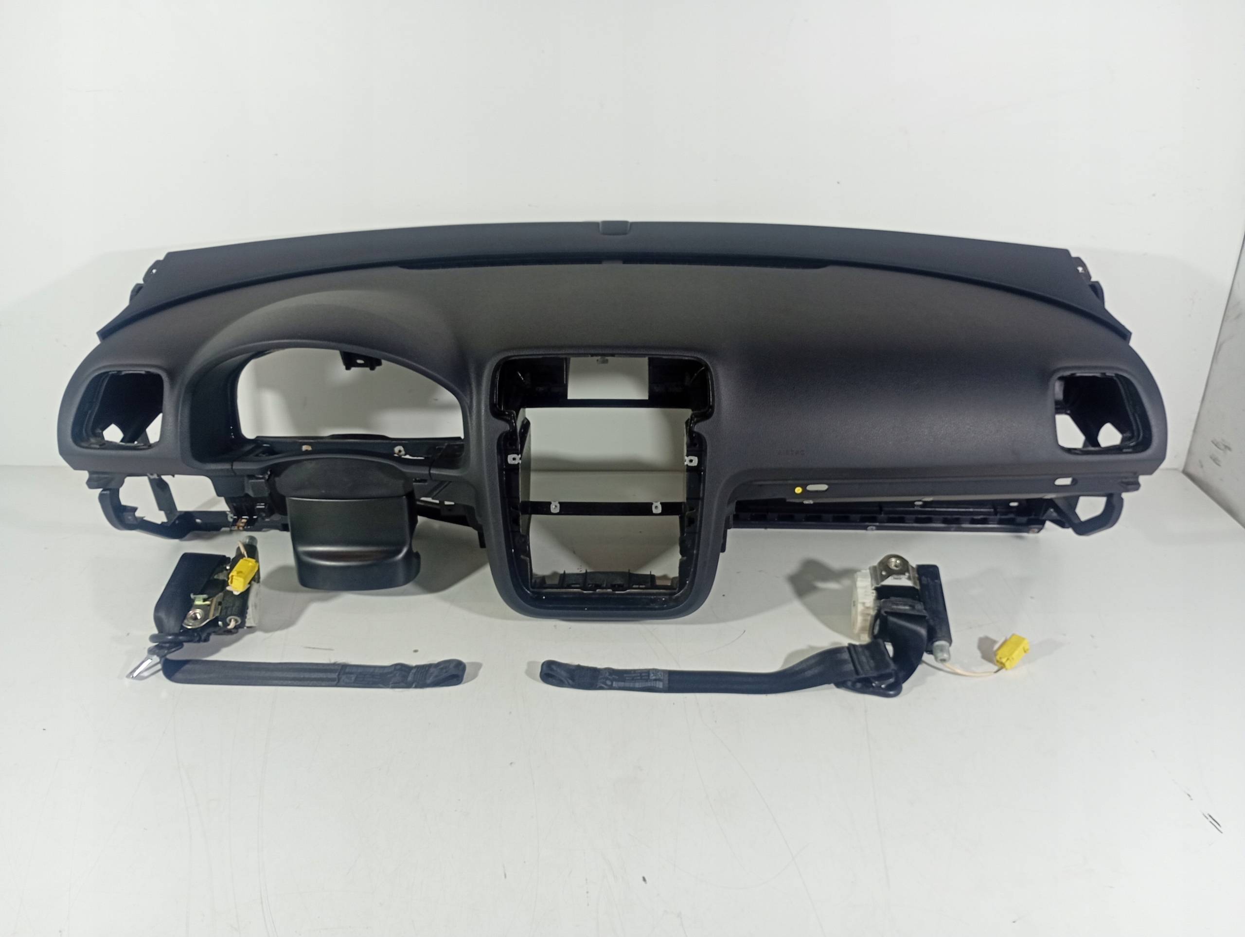 VW EOS 05-15 dashboard instrument panel console cockpit tension belts tension belt safety