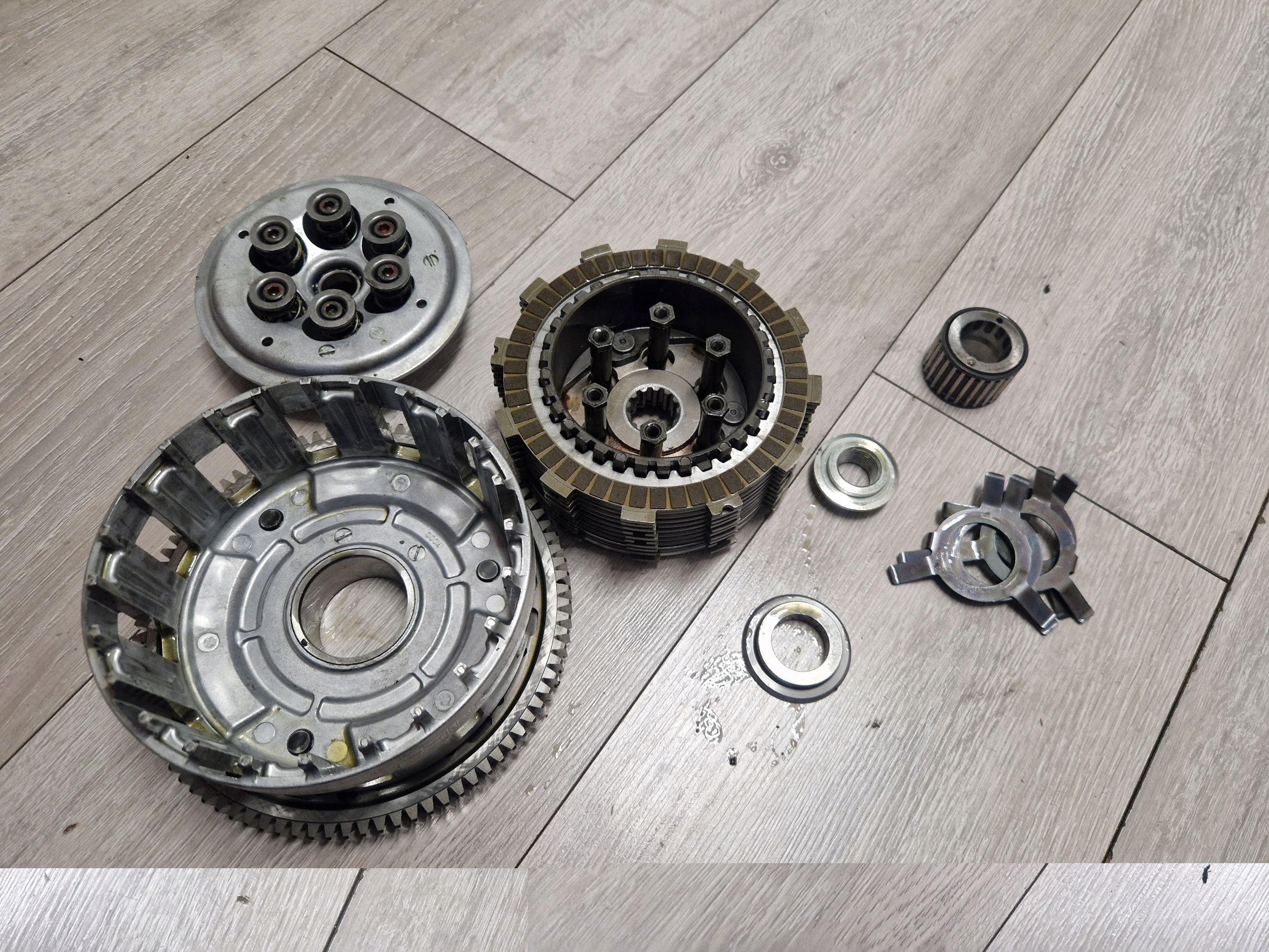 KPGC10 Kosz sprzęgłowy Kawasaki ZX 10 ZRX 1200 wewnętrzny [OEM