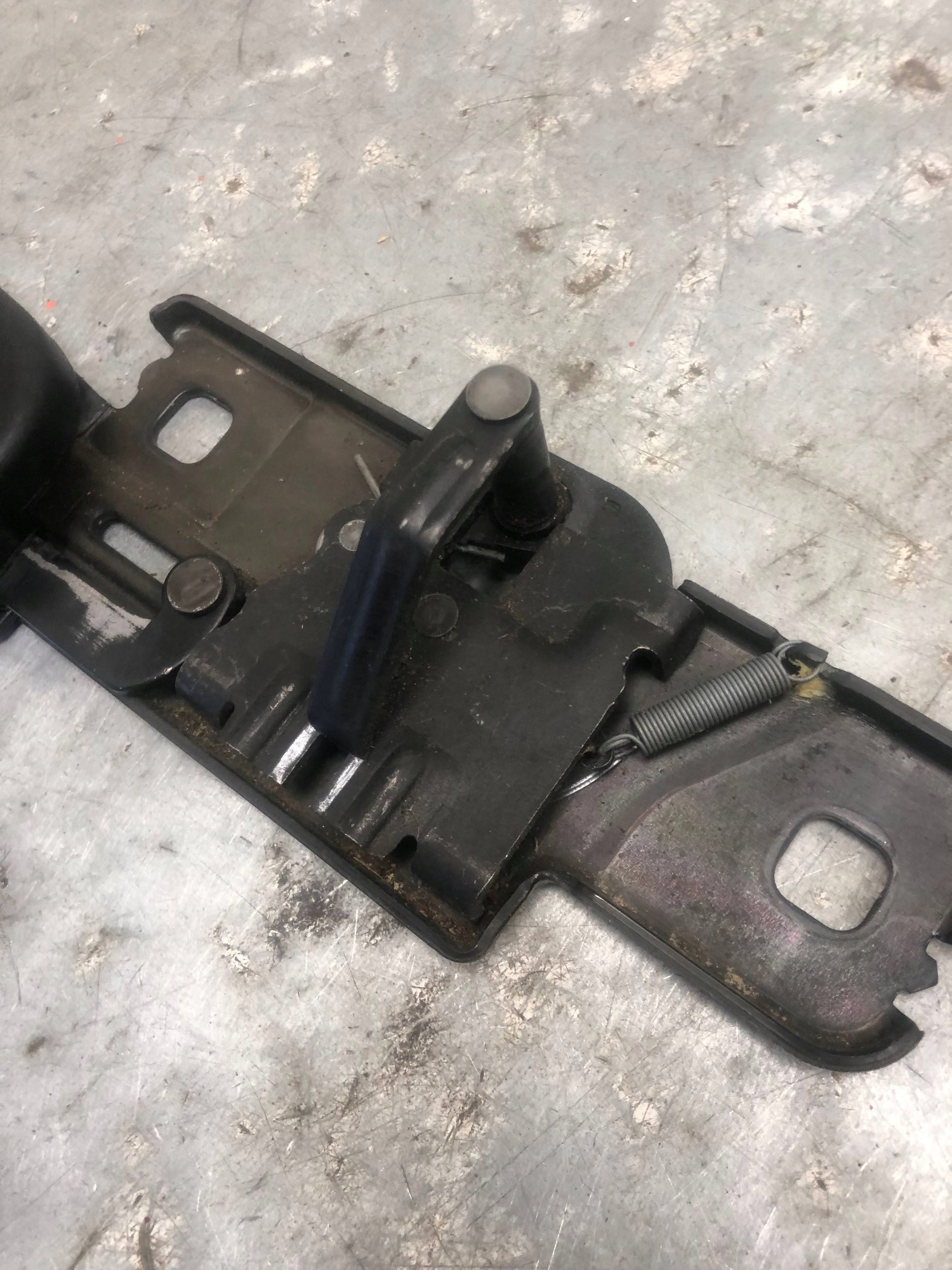 DOCIAG bonnet boot AUDI Q5 4F9827383D