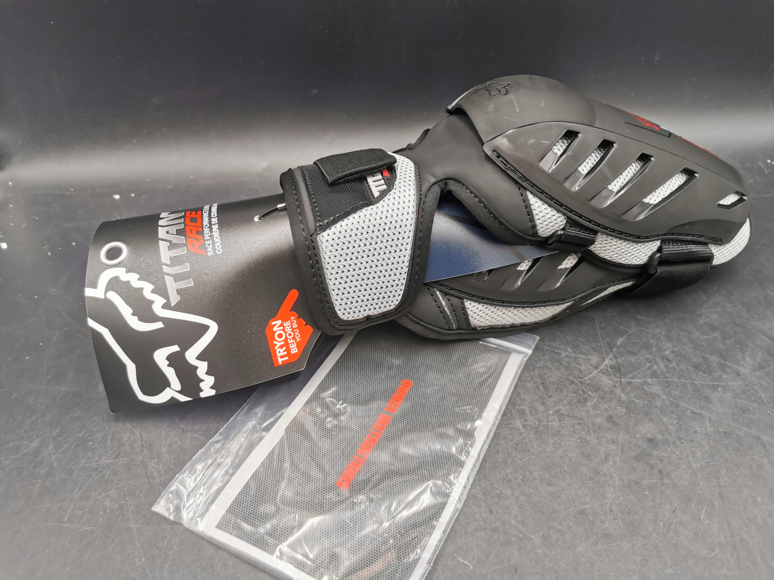 Fox Racing Titan Race Ochraniacz Łokci R. S/M Producent Fox