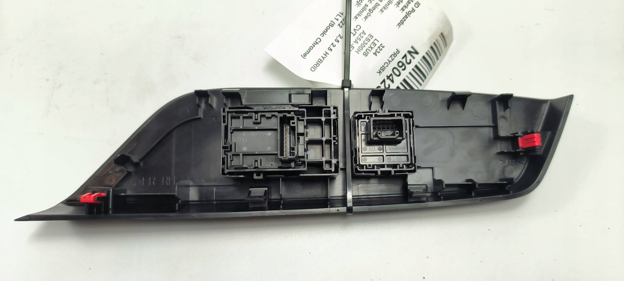 button lifting windows 74230-33170 LEXUS ES300H VII