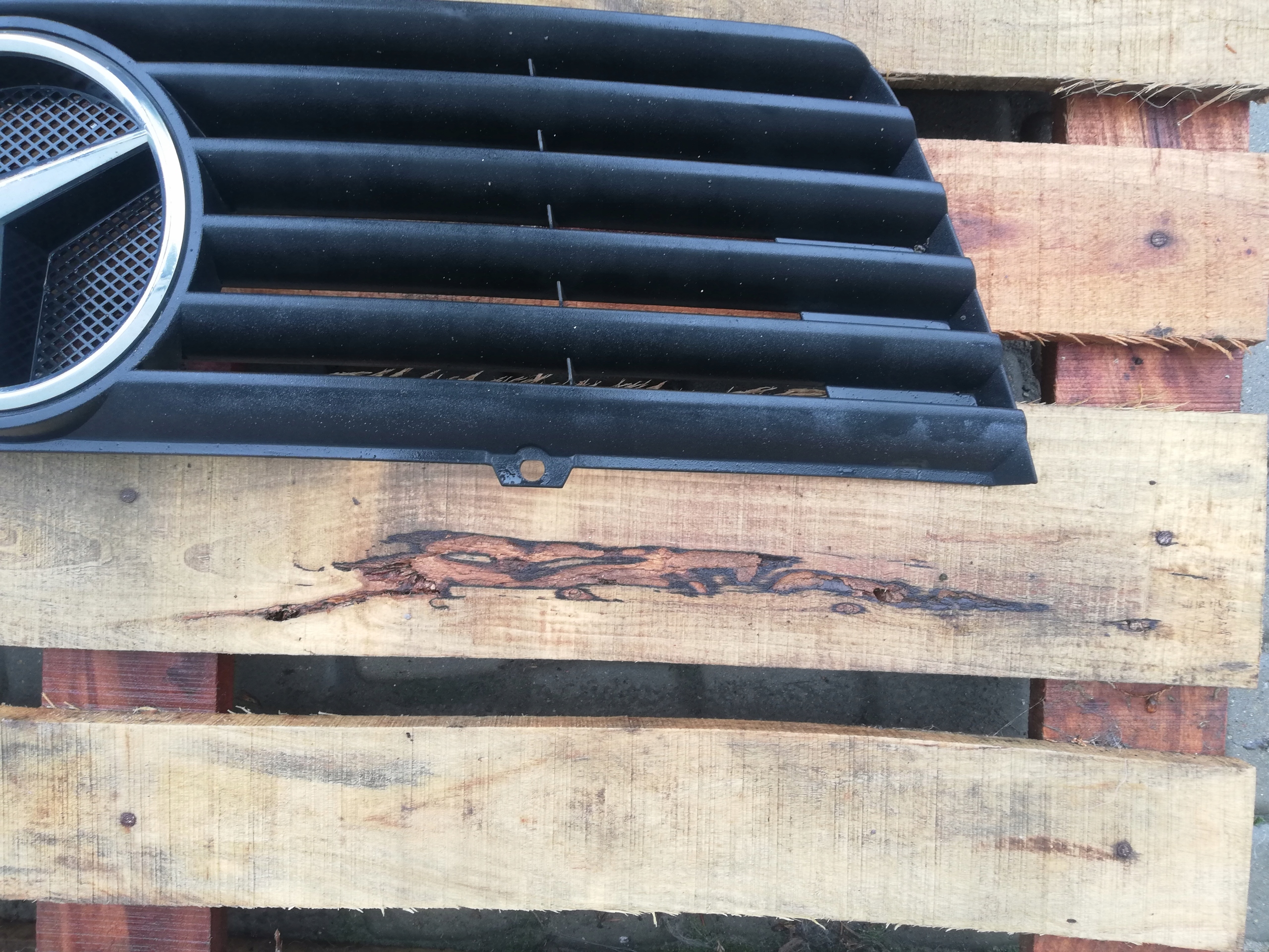 GRILL/ATRAPA MERCEDES SPRINTER W901-905(1995-00) Producent części Mercedes-Benz OE