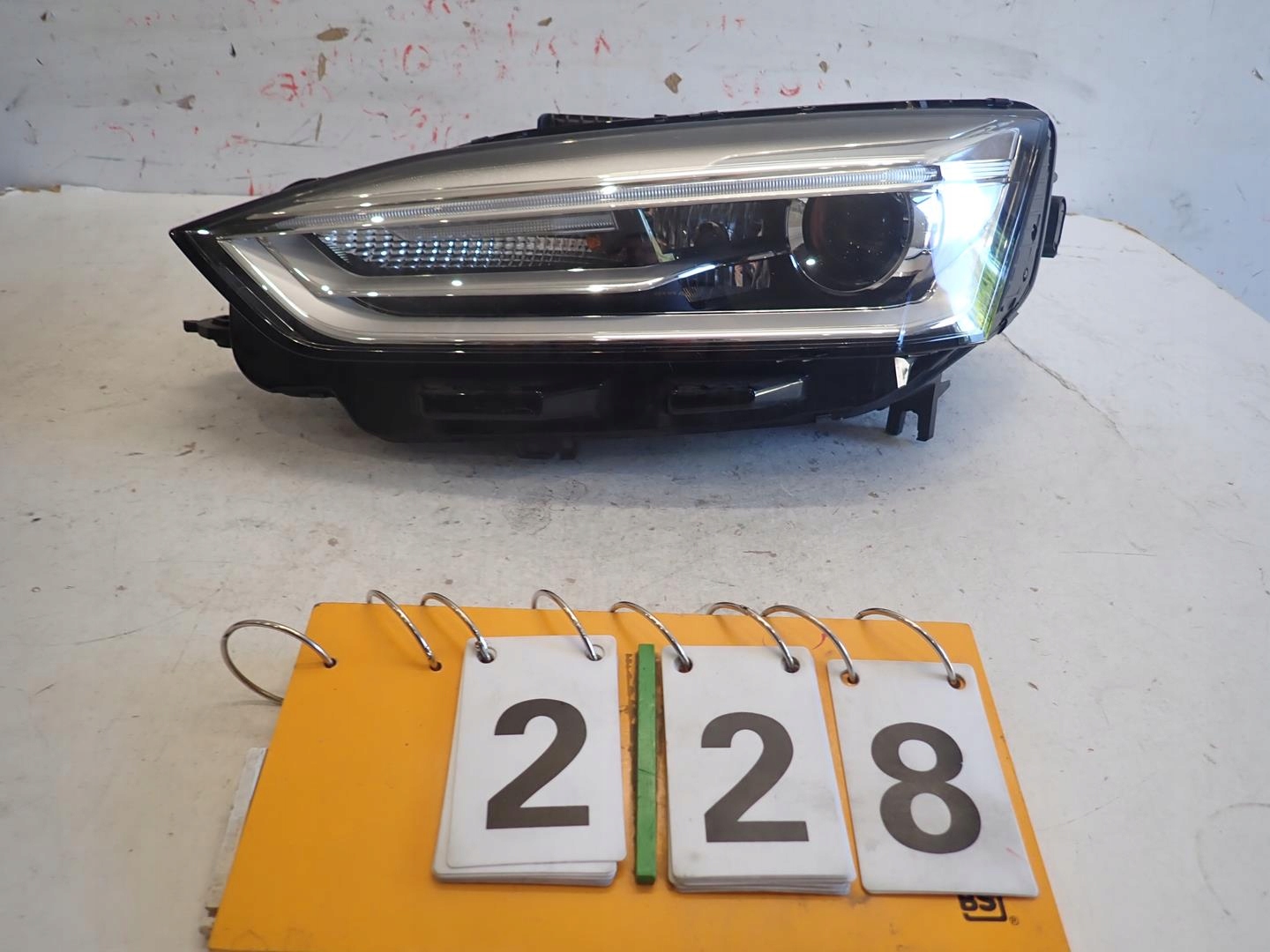 light front front left AUDI A5 II 2016- BI-XENON 8W6941005C