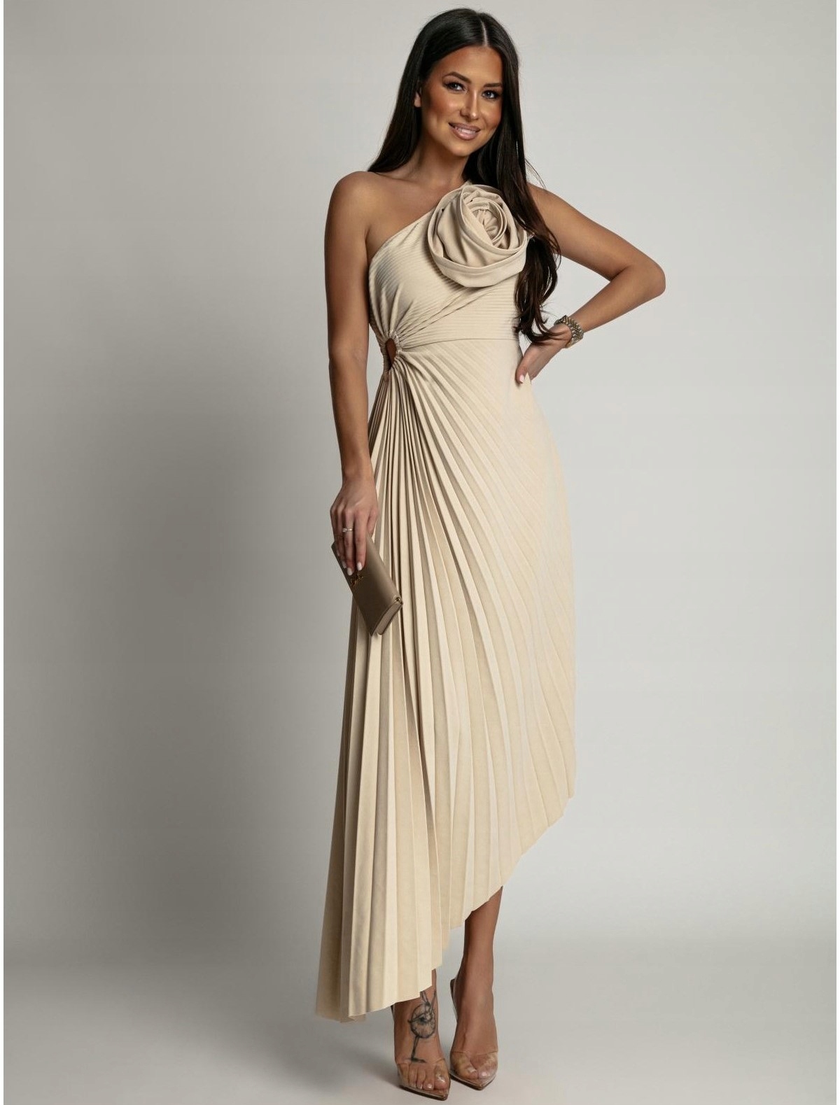 PLISOWANA SUKIENKA KWIATEM BEŻOWA WESELE KOMUNIĘ WIZYTOWA OKOLICZNOŚCIOWA Marka Modmoza