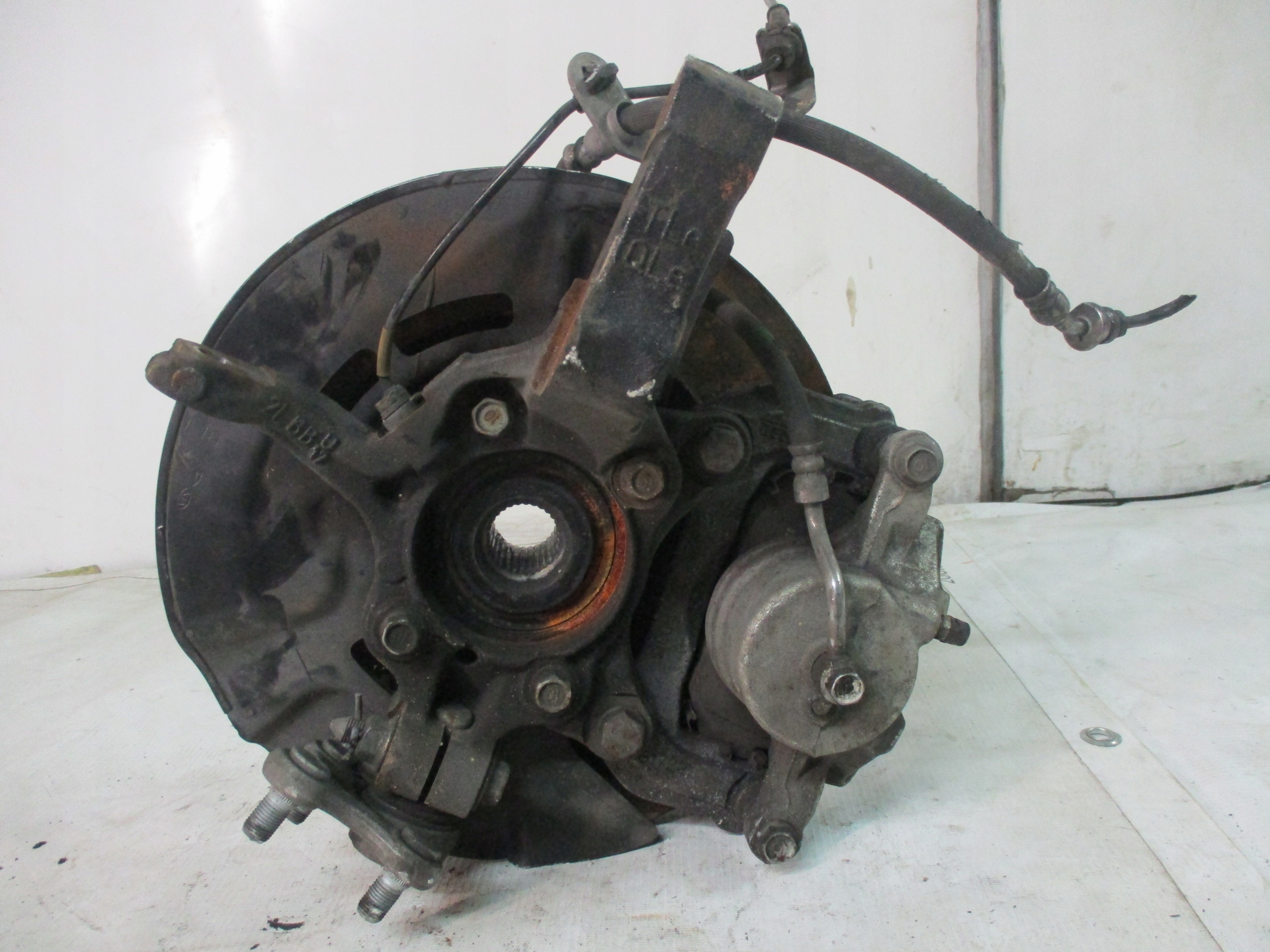 swing left Hyundai Tucson II 2 1,7 CRDI 16r