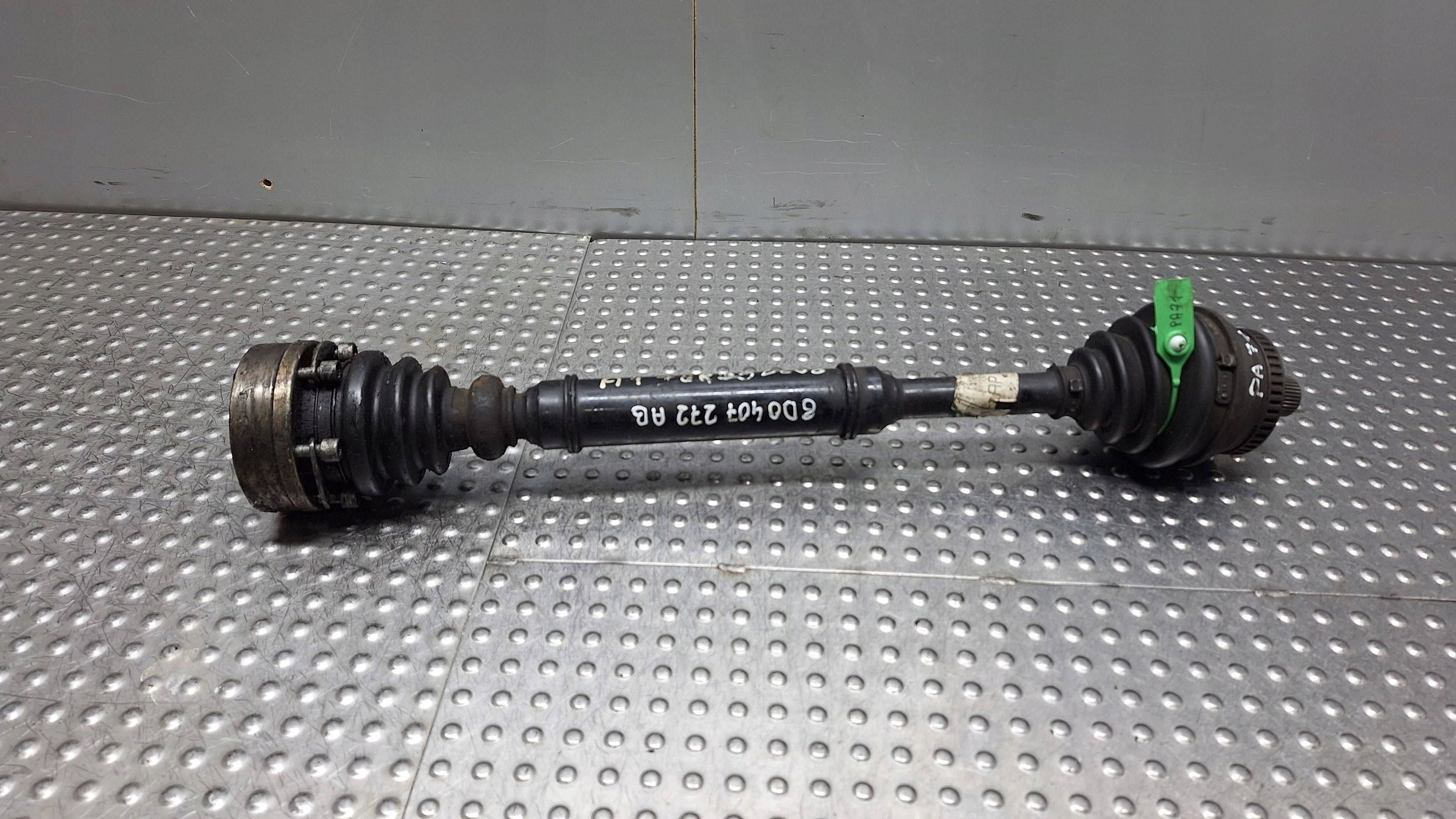 semi-axis right front 8D0407272AP AUDI A4 B5 PASSAT B5 1.8T