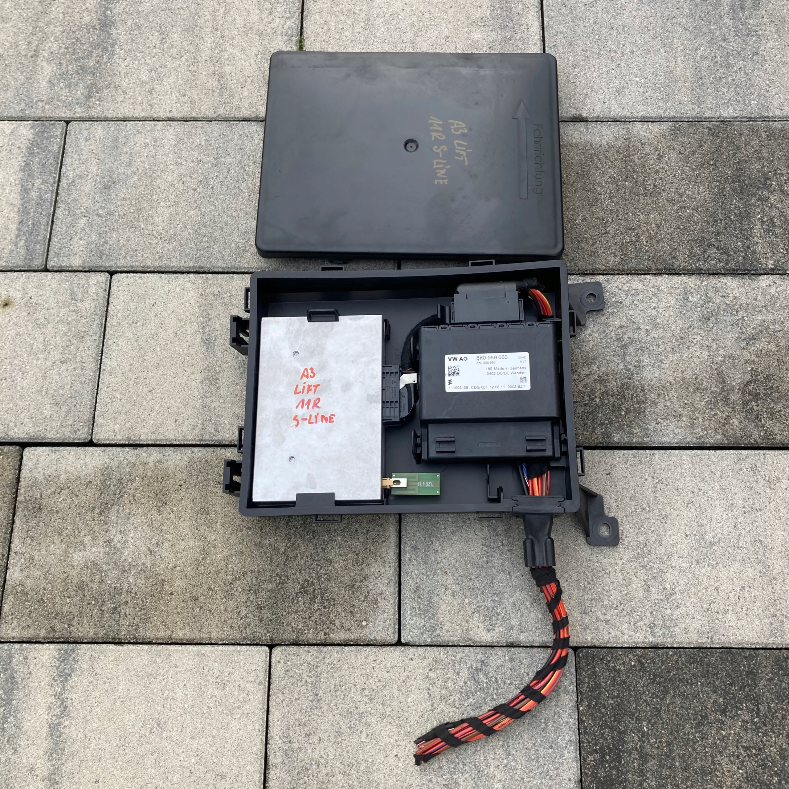 AUDI A3 РЕСТАЙЛІНГ011r МОДУЛЬ BLUETOOTHp1862335a