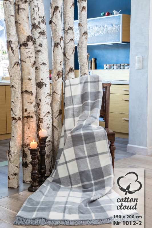 Akrylová bavlněná deka 150 x 200 cm šedá krémová deka