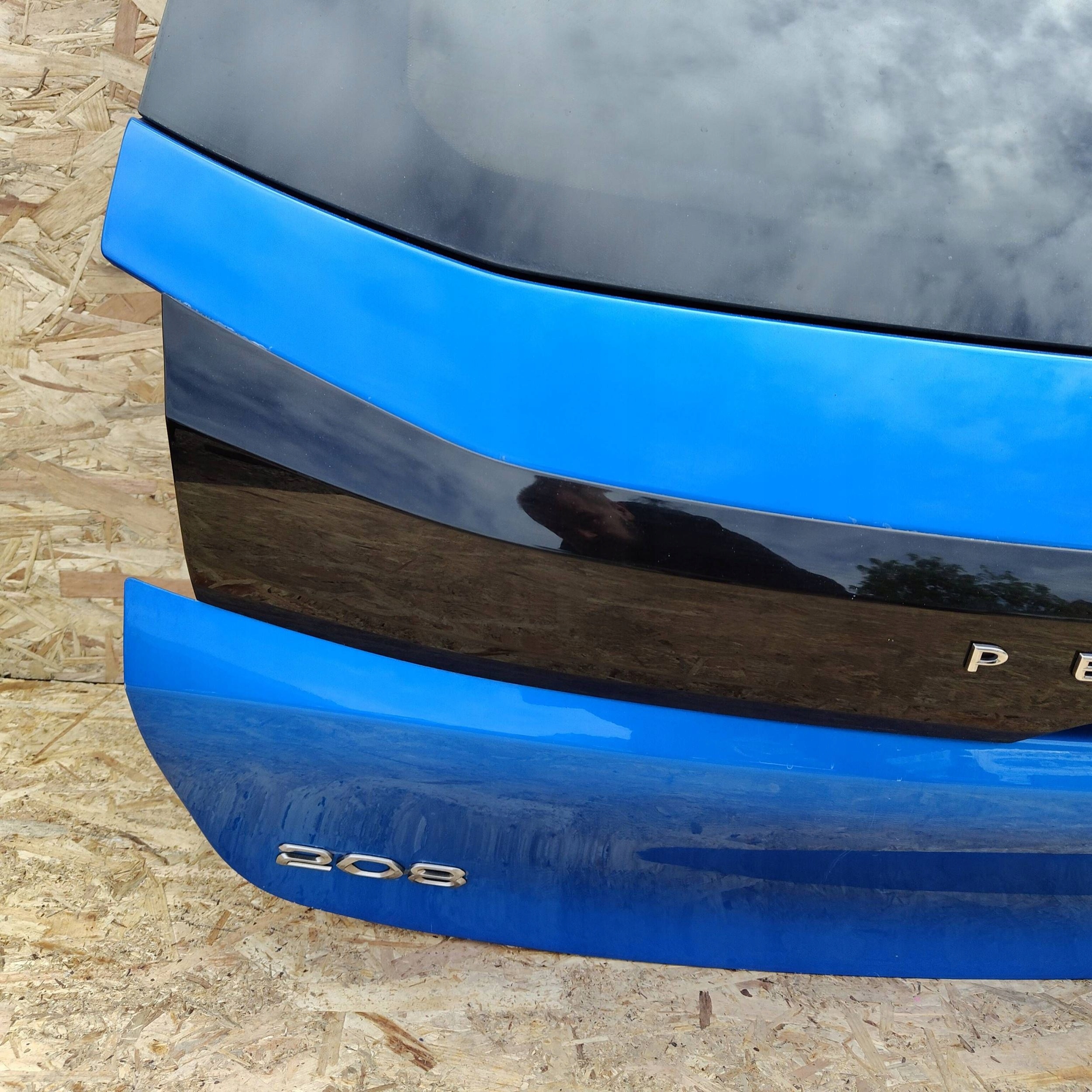 trunk door boot rear part Peugeot 208 II