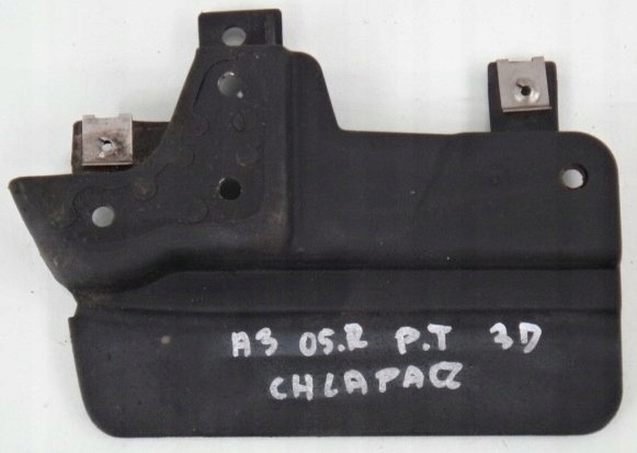 AUDI A3 8P 05 R CHLAPACZ PRAWY TYŁ