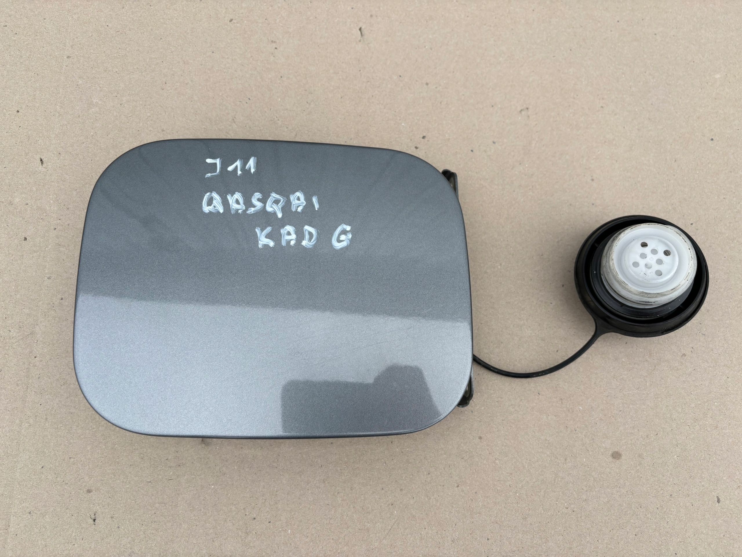 KLAPKA PALIWA QASHQAI J11 KADG Typ samochodu Samochody osobowe