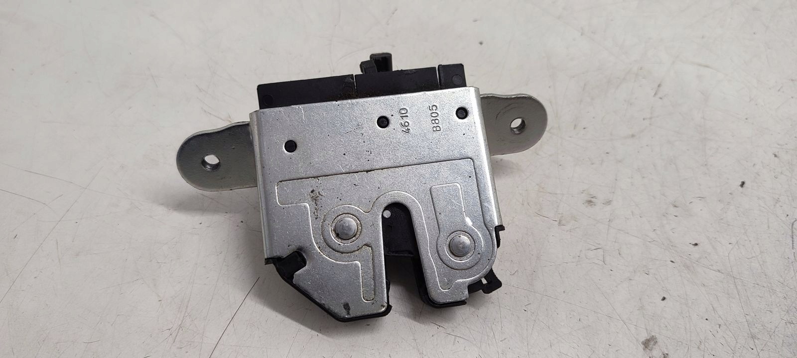 lock bonnet boot Opel Meriva B