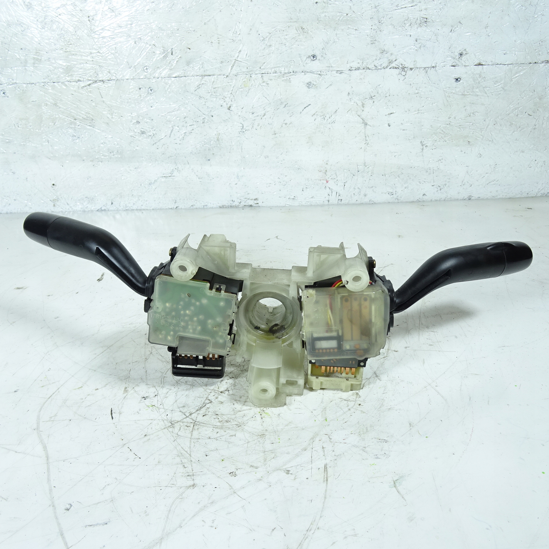 MAZDA 323 DEVIO LUCI TERGICRISTALLO TERGI 17B369