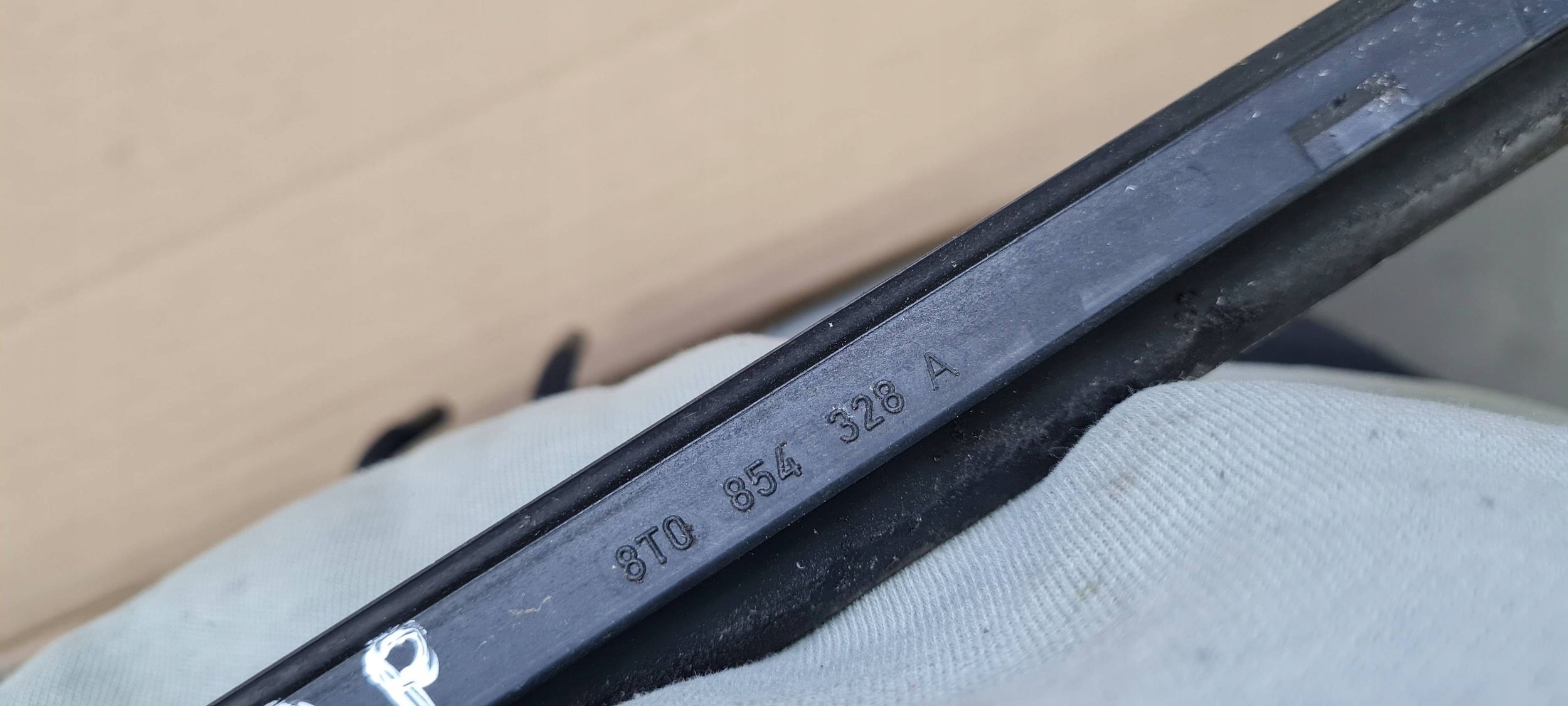 A5 8T S5 LIFT moulding cap windows CZOLOWEJ right 8T0854328A